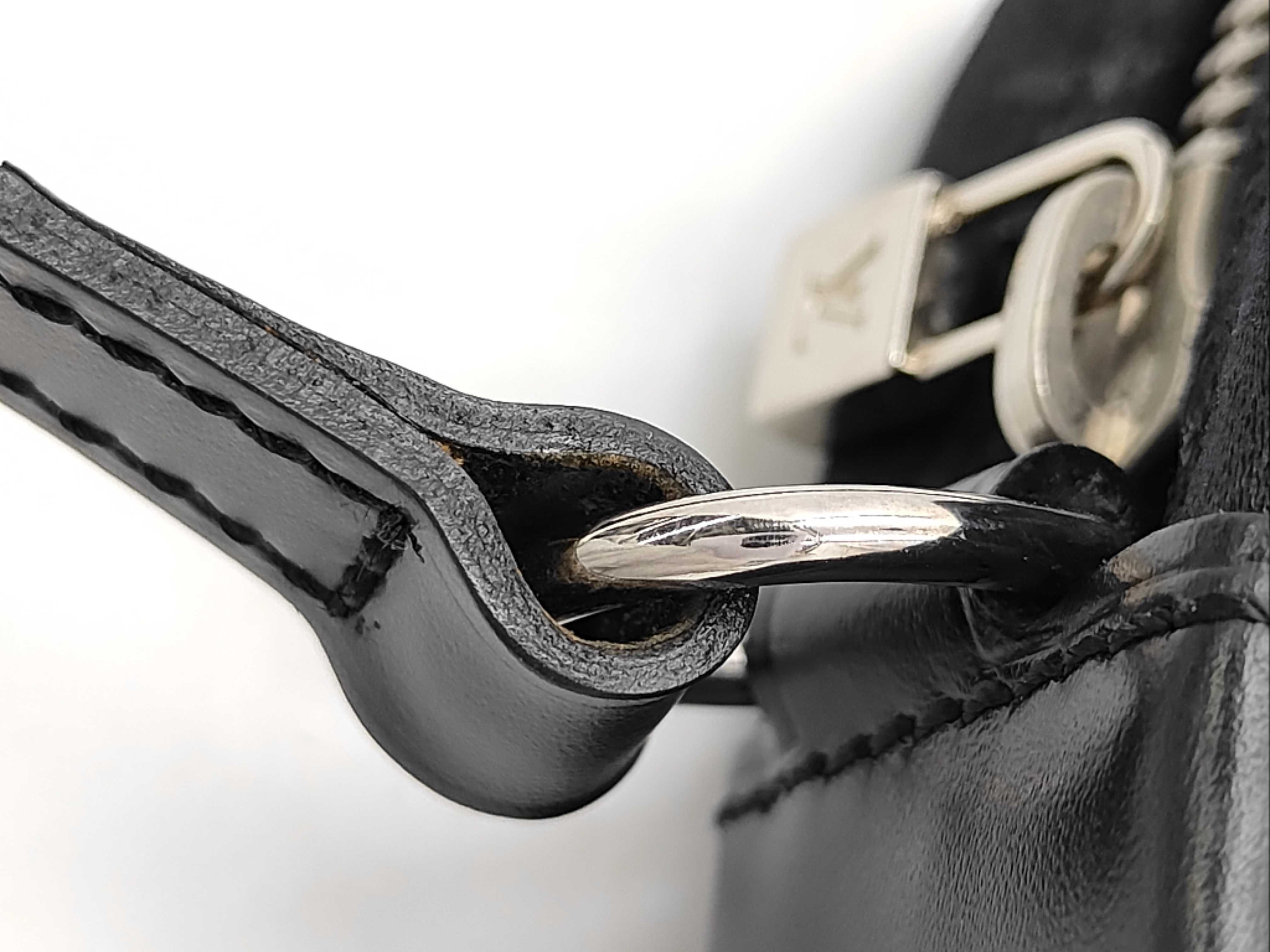 LV Monogram Pochette Conte de Fée M92275 TH0042 Shoulder Bag — view 5