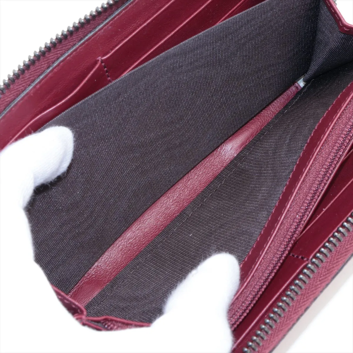 Guccisima 307987 Leather Round Zip Wallet Red — view 5