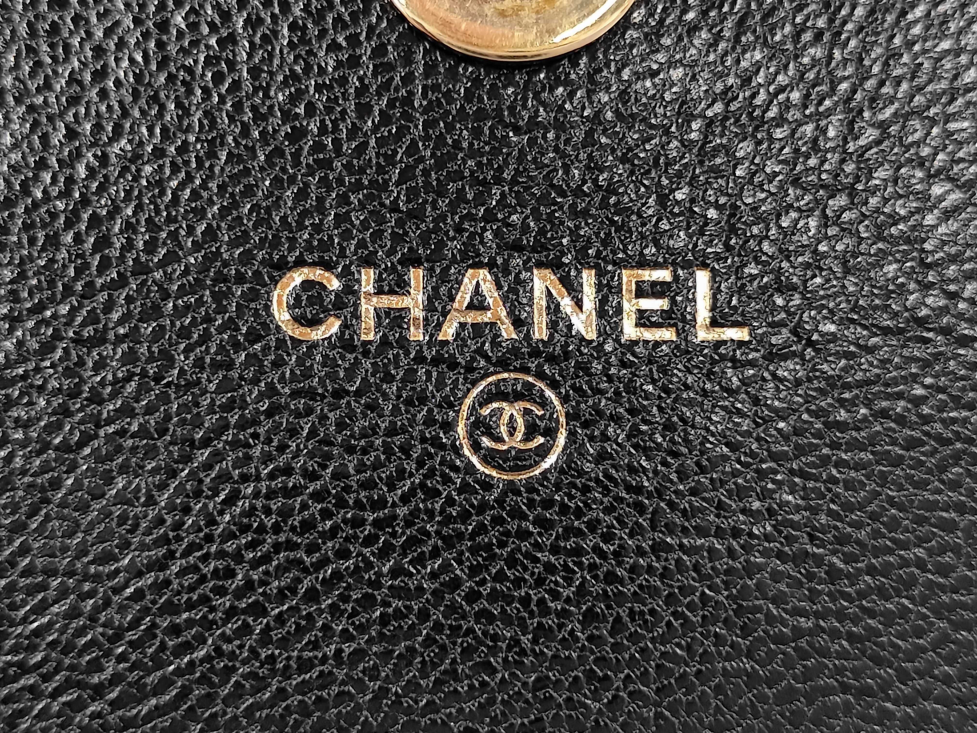 Chain Wallet, Series 27, V-stitch, Leather, Black, Gold Hardware, Shoulder Bag — view 11