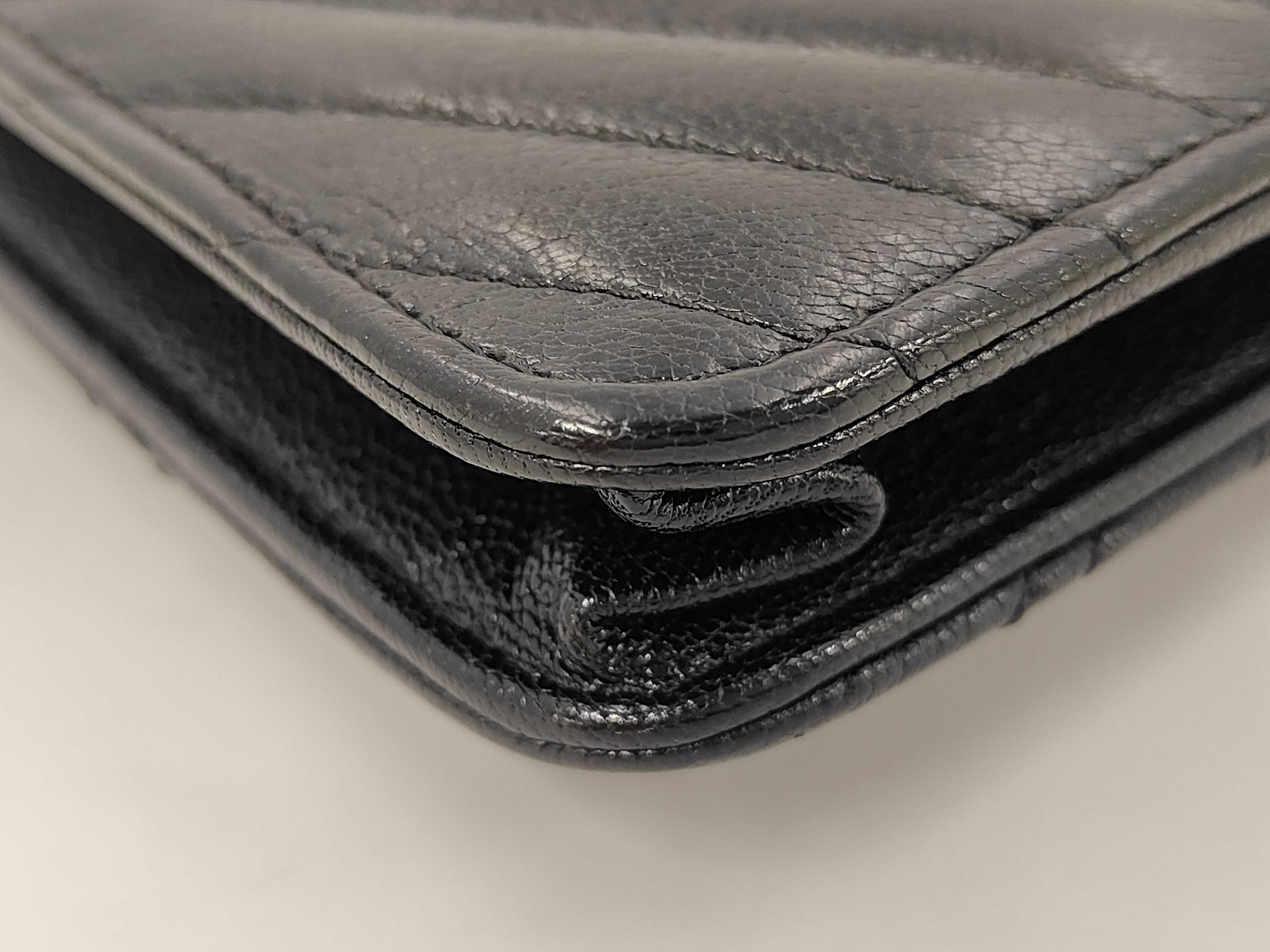 Chain Wallet, Series 27, V-stitch, Leather, Black, Gold Hardware, Shoulder Bag — view 4