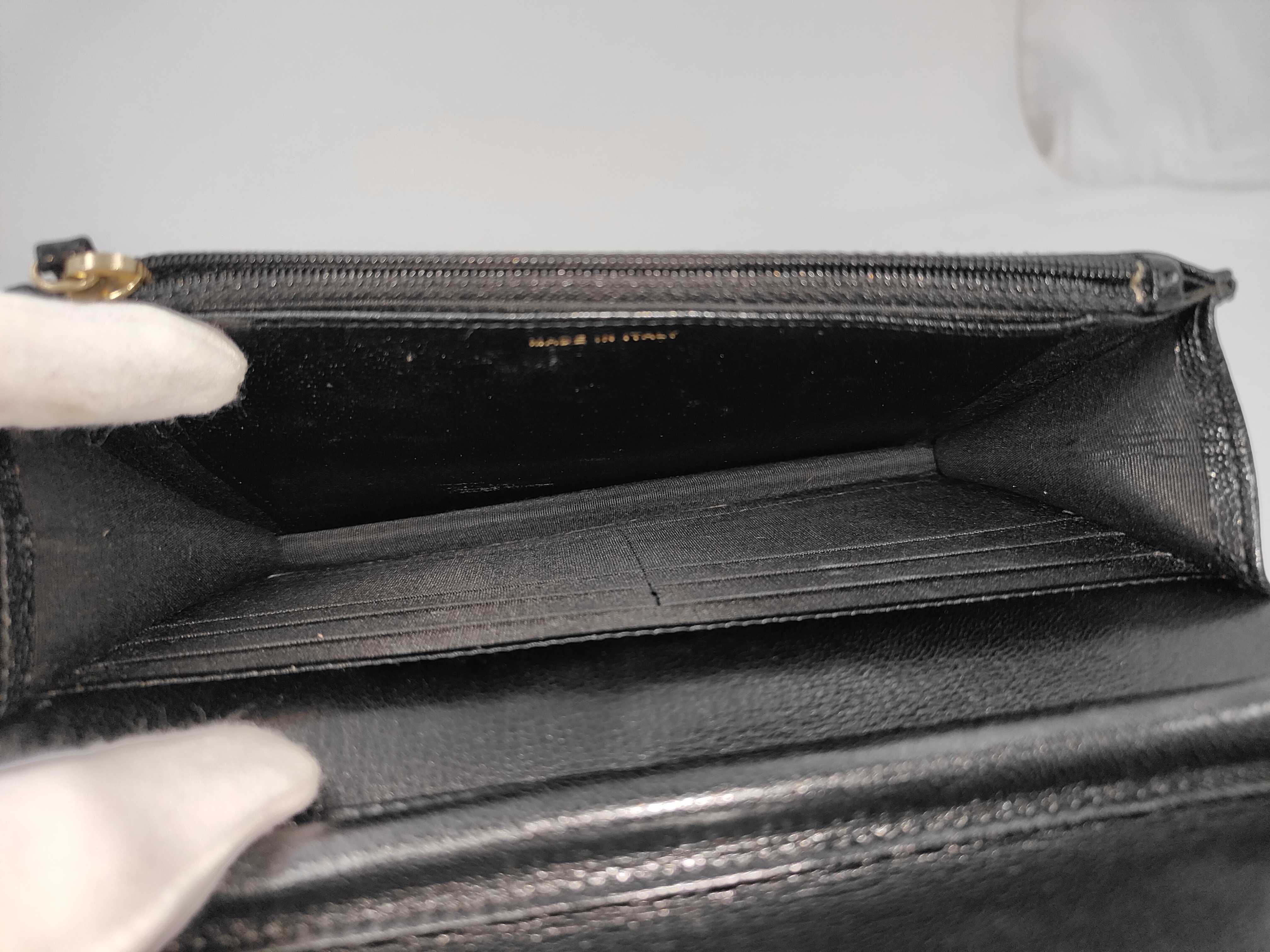 Chain Wallet, Series 27, V-stitch, Leather, Black, Gold Hardware, Shoulder Bag — view 8