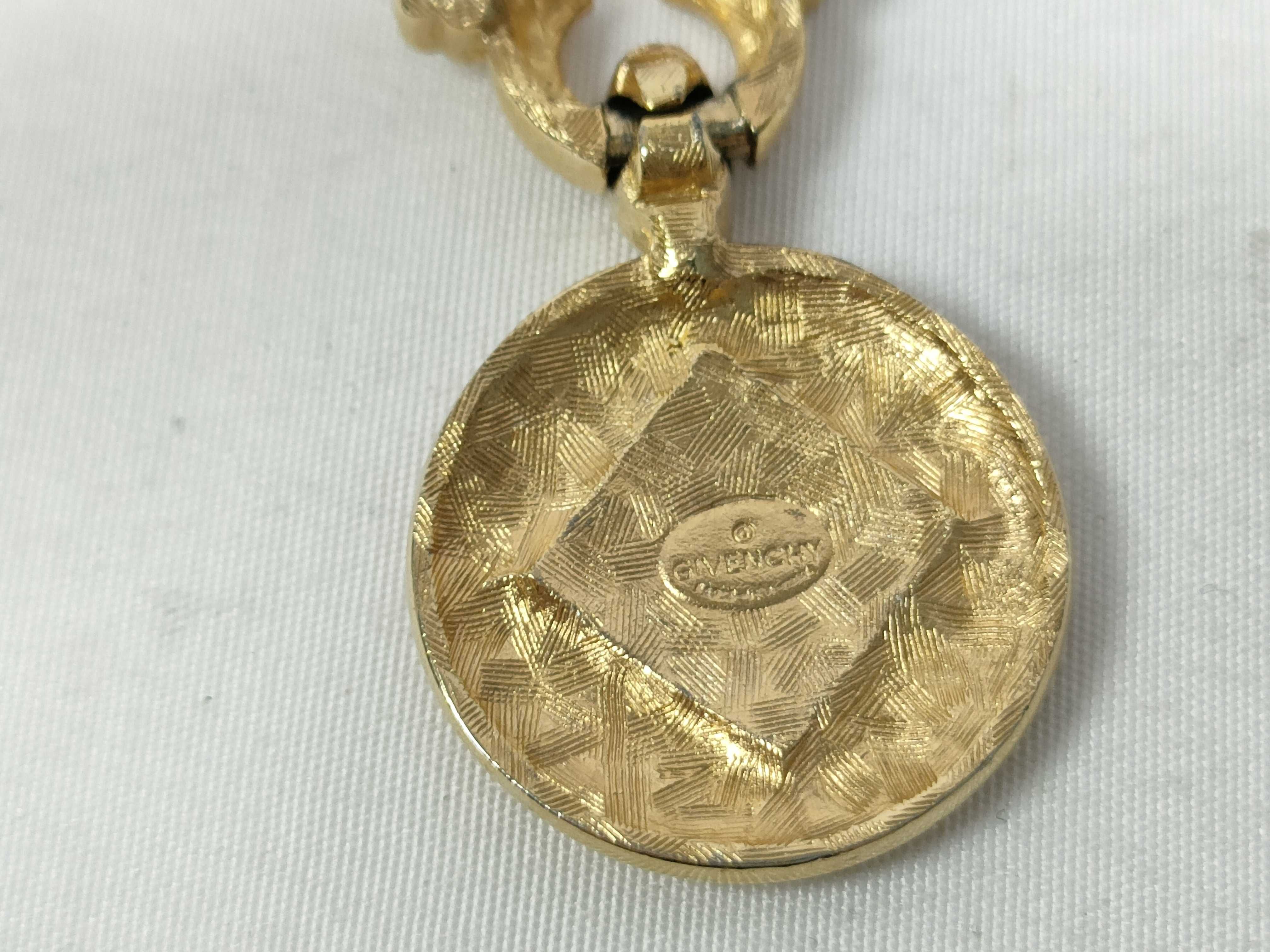 Necklace — view 3