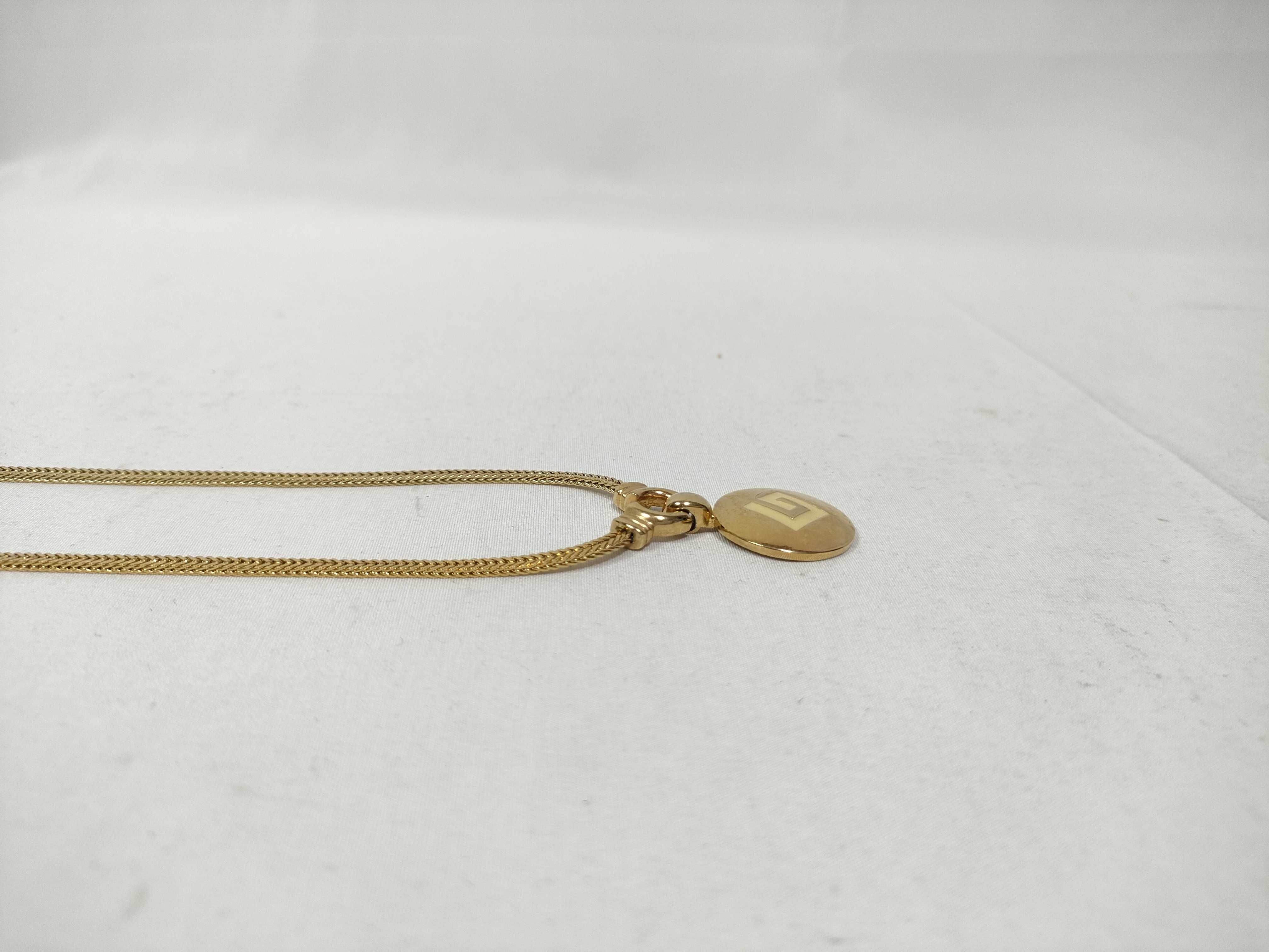 Necklace — view 4