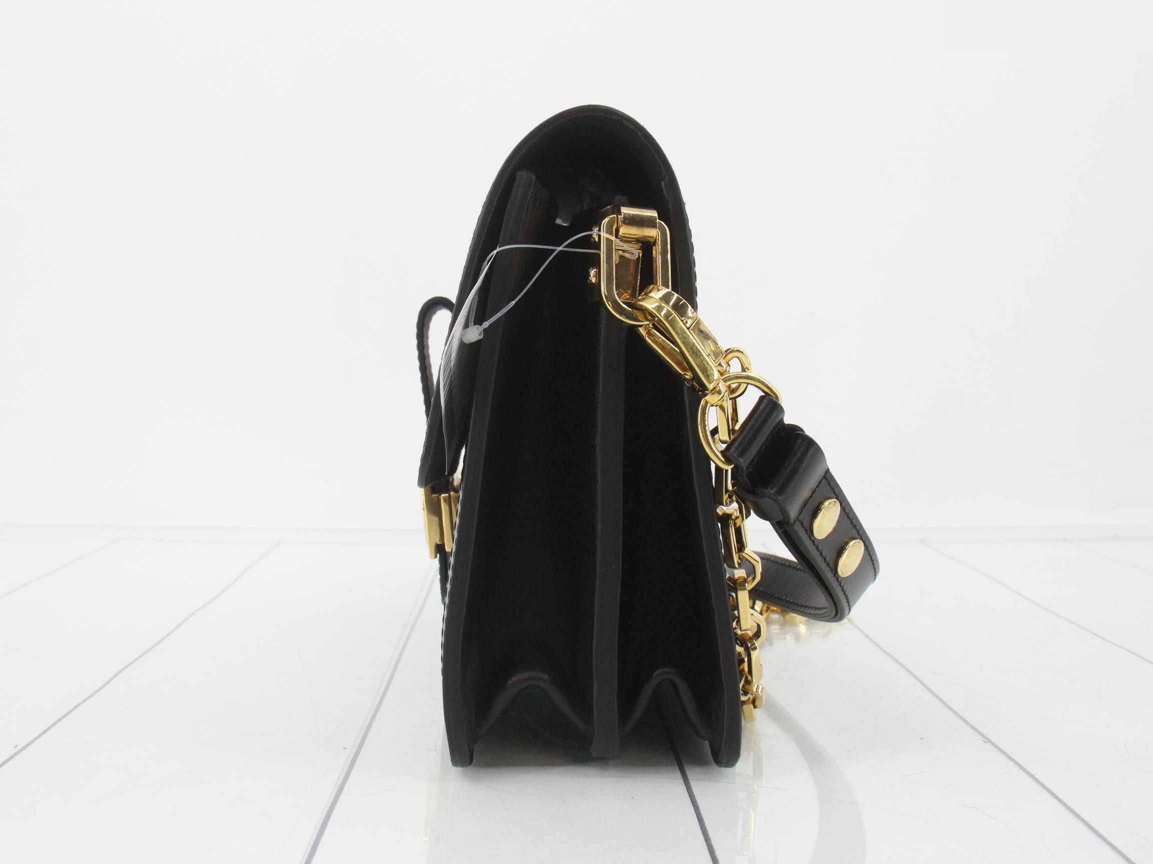 LV Lock Dauphine MM Noir 2-Way Shoulder Bag — view 3