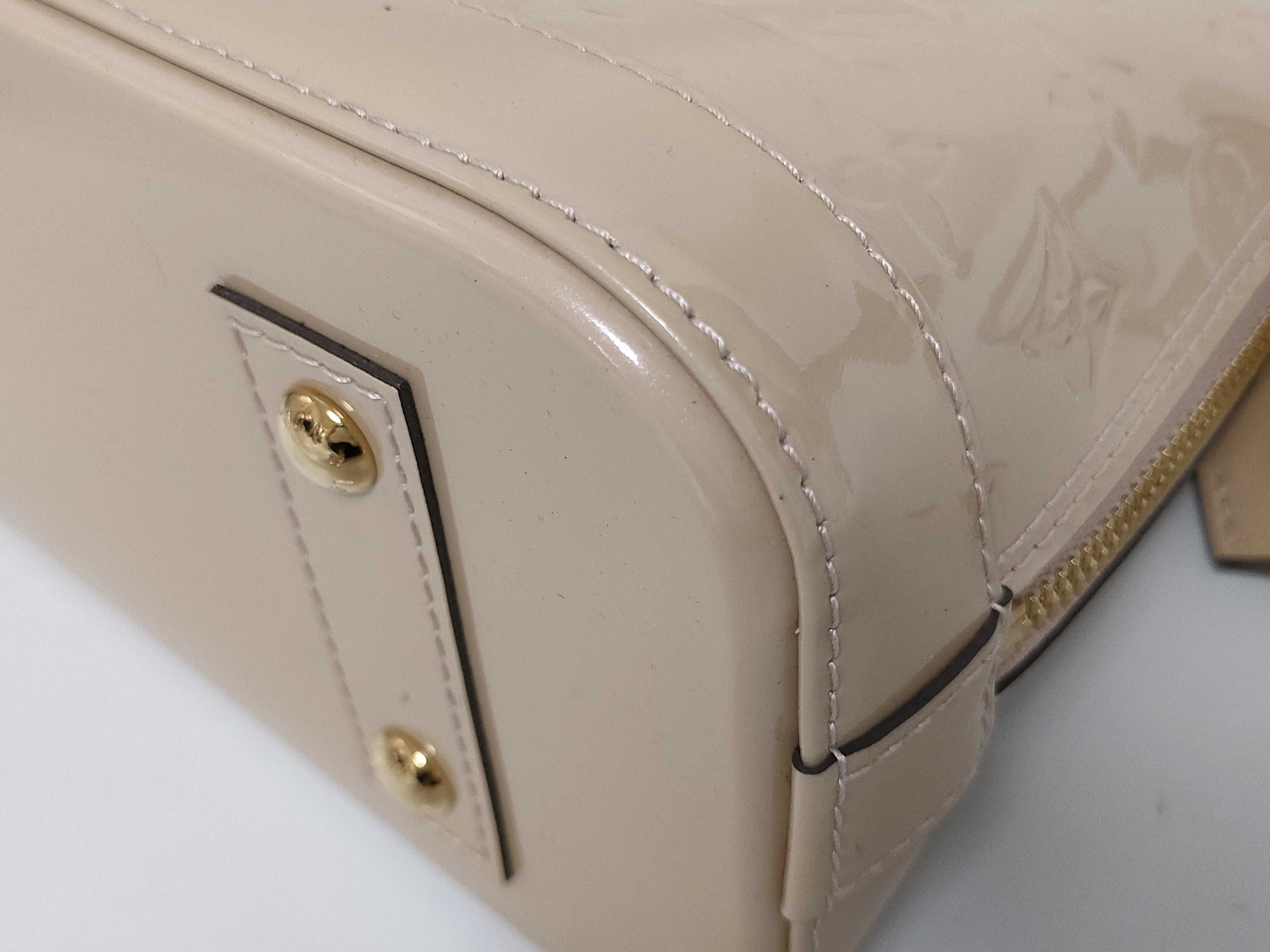 Vernis Louis Vuitton Monogram Vernis Alma BB Pink Handbag — view 4