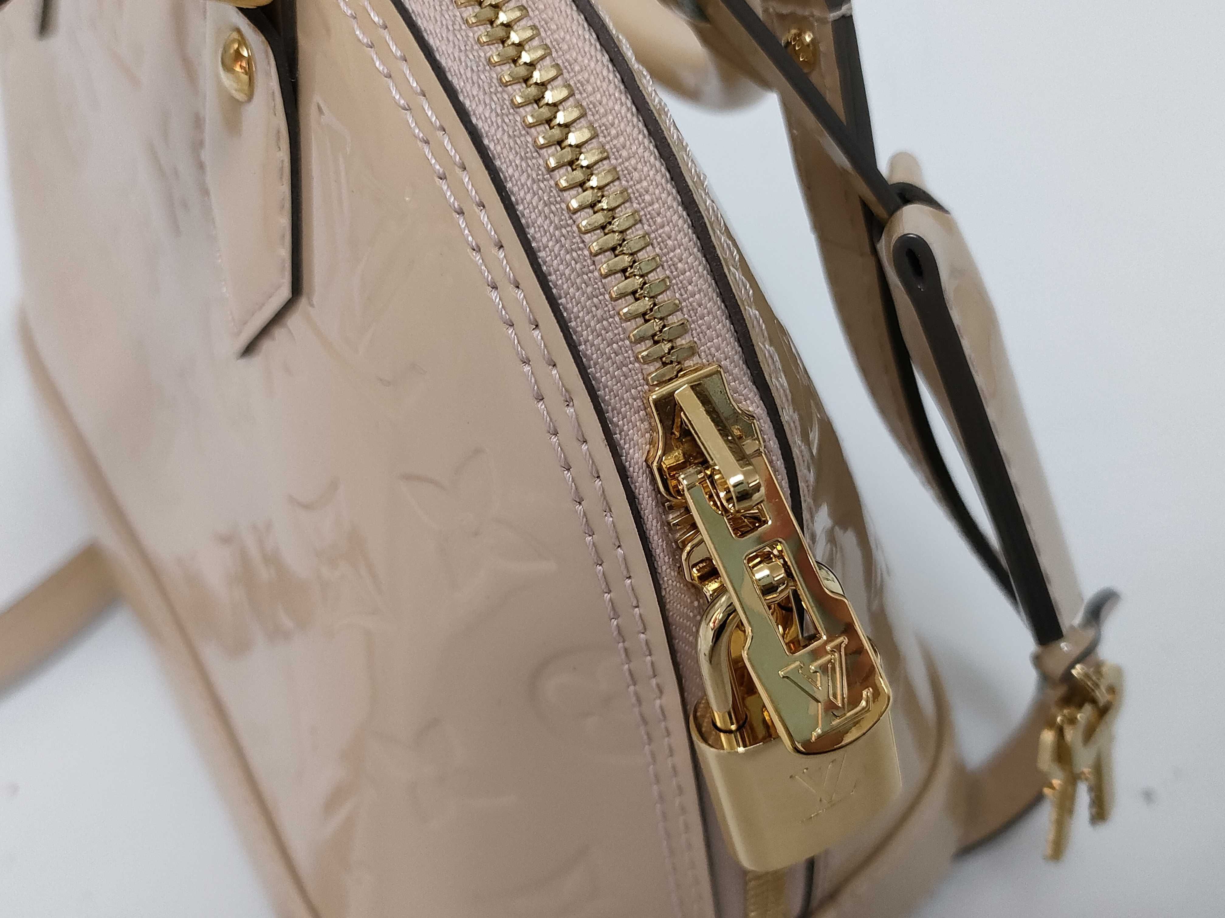 Vernis Louis Vuitton Monogram Vernis Alma BB Pink Handbag — view 8
