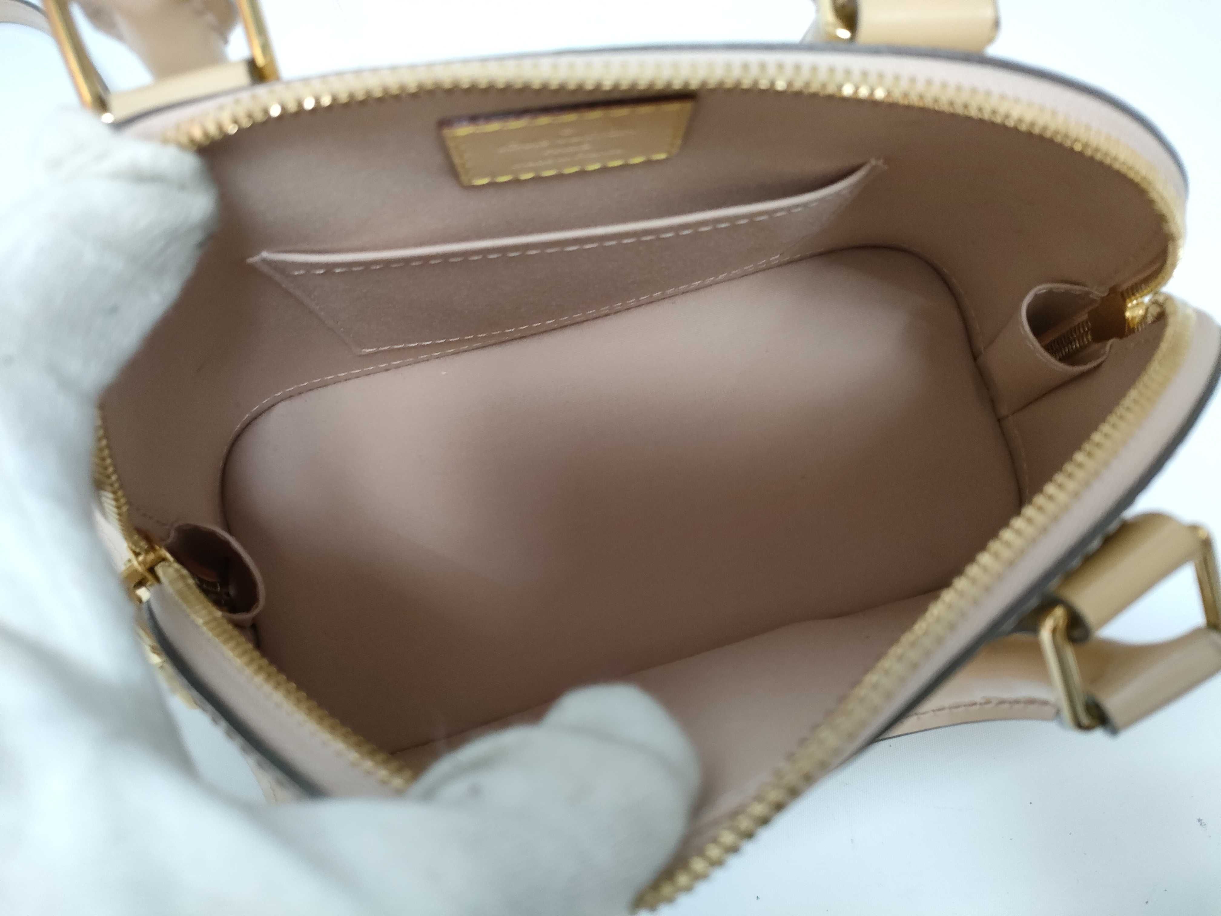 Vernis Louis Vuitton Monogram Vernis Alma BB Pink Handbag — view 9