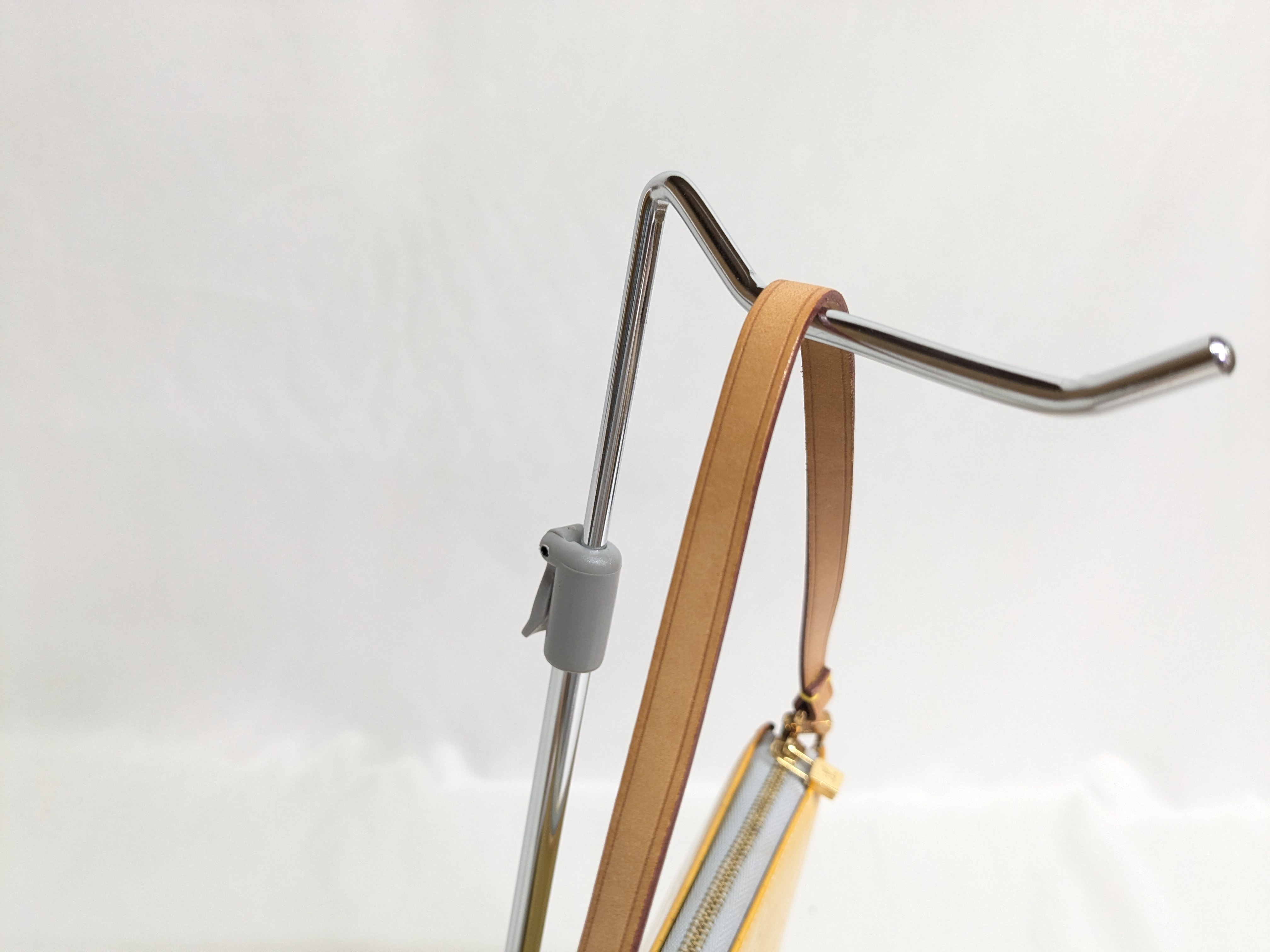 Vernis Lexington Handbag — view 3