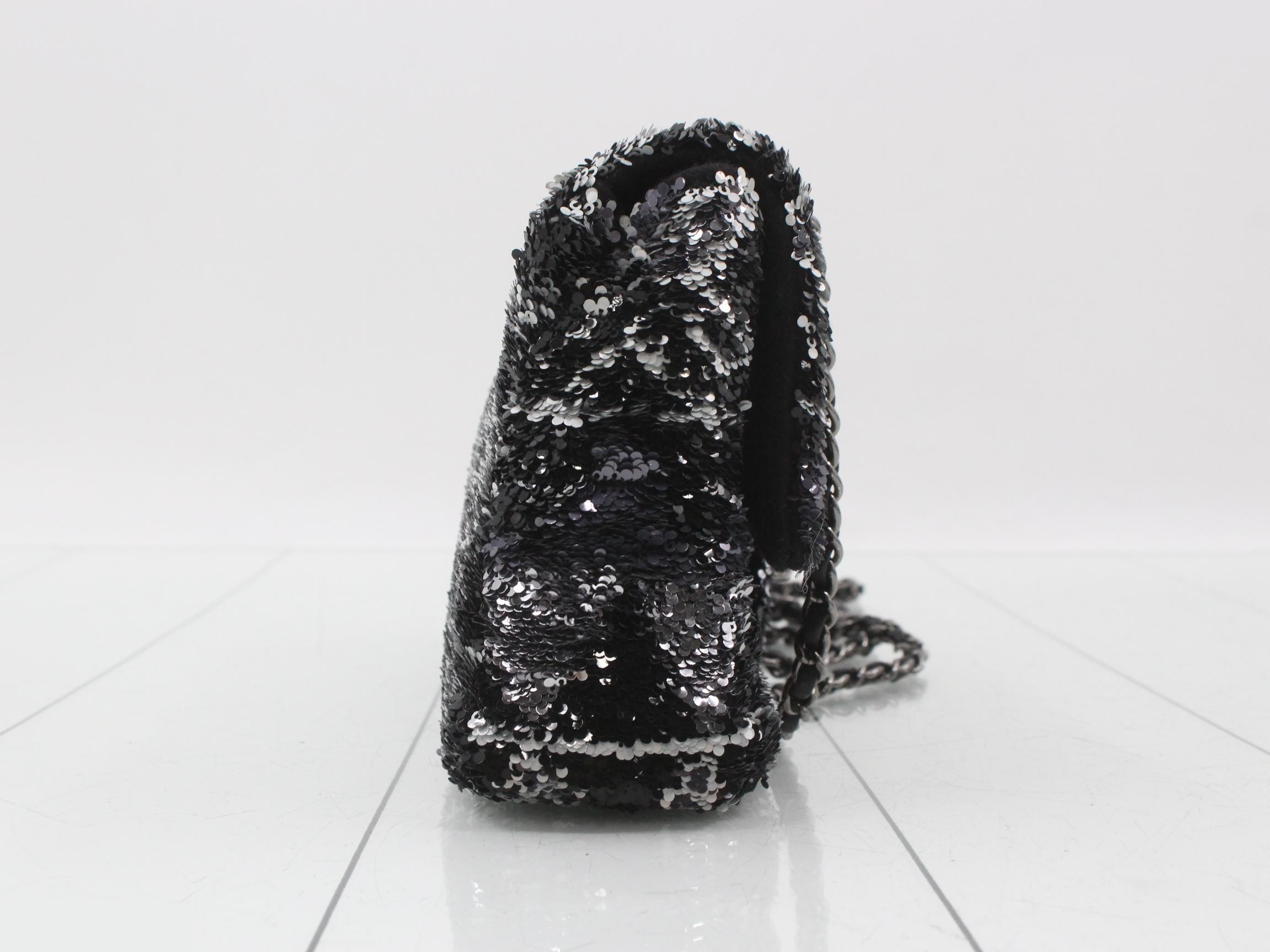 Sequined Mini Matelassé Chain Shoulder Bag — view 4