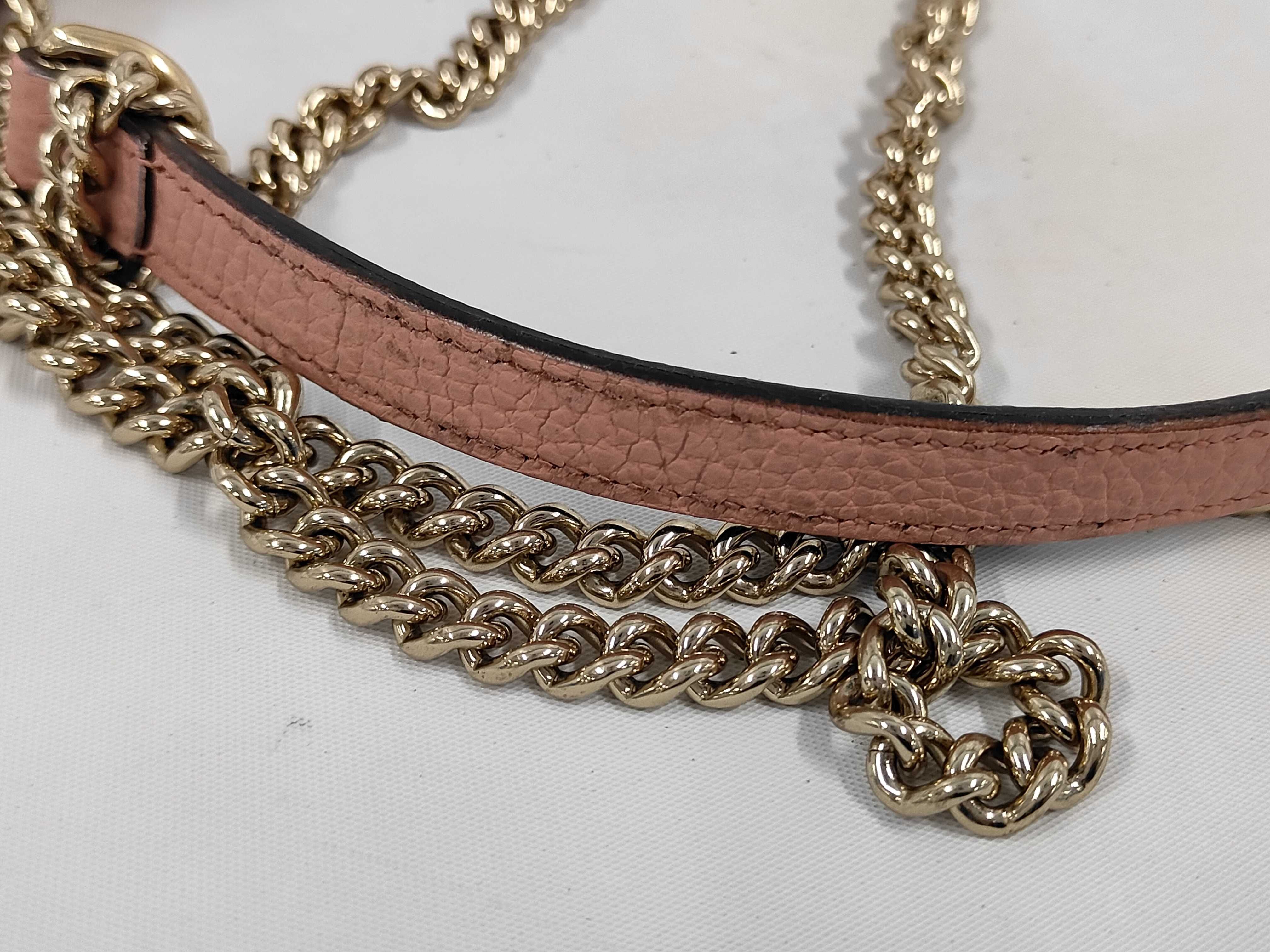 Interlocking G Pink Calf Leather Medium Shoulder Bag with Gold Hardware — view 5