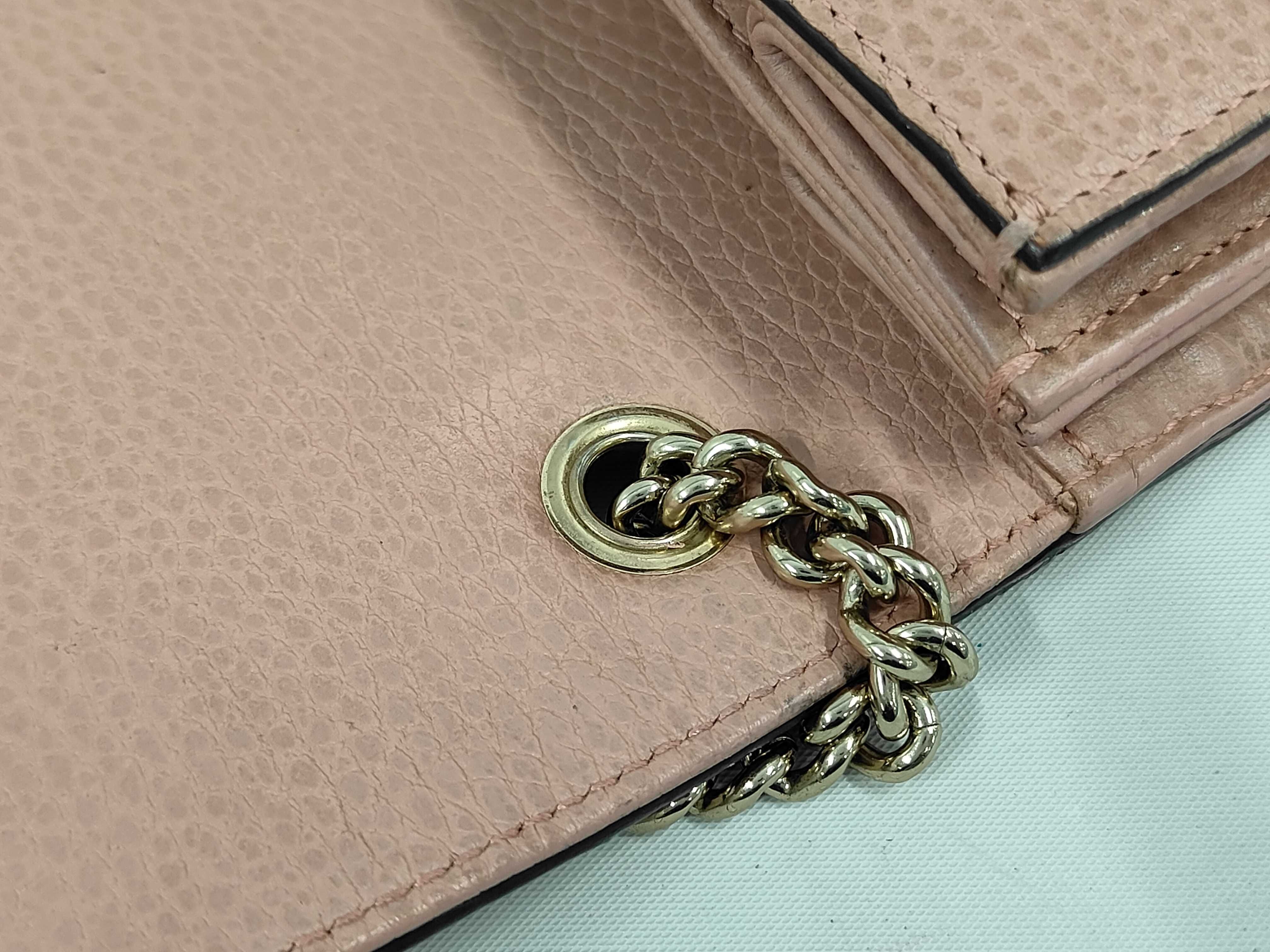 Interlocking G Pink Calf Leather Medium Shoulder Bag with Gold Hardware — view 6