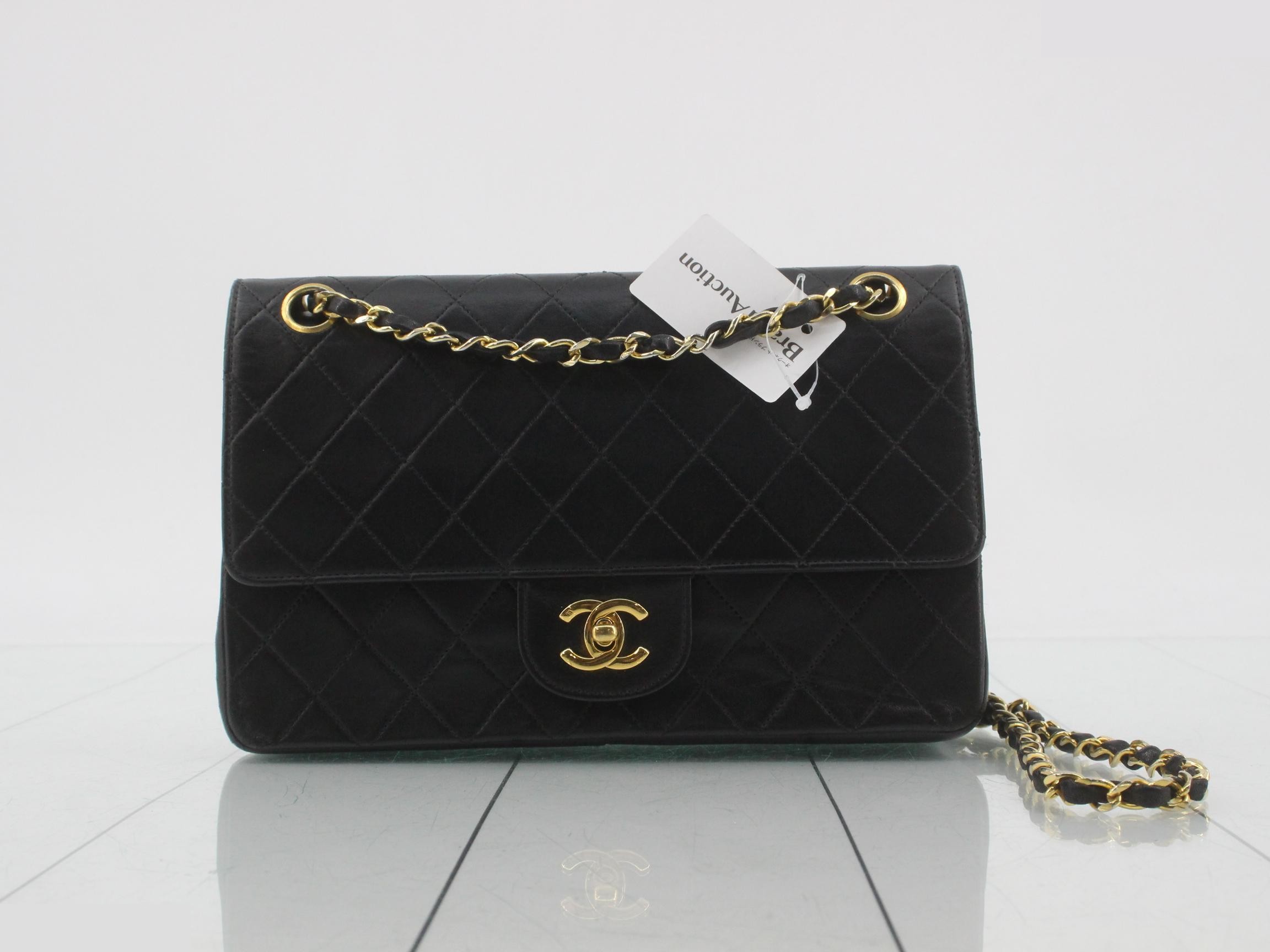 Matelassé Classic Flap Shoulder Bag, Medium, Lambskin