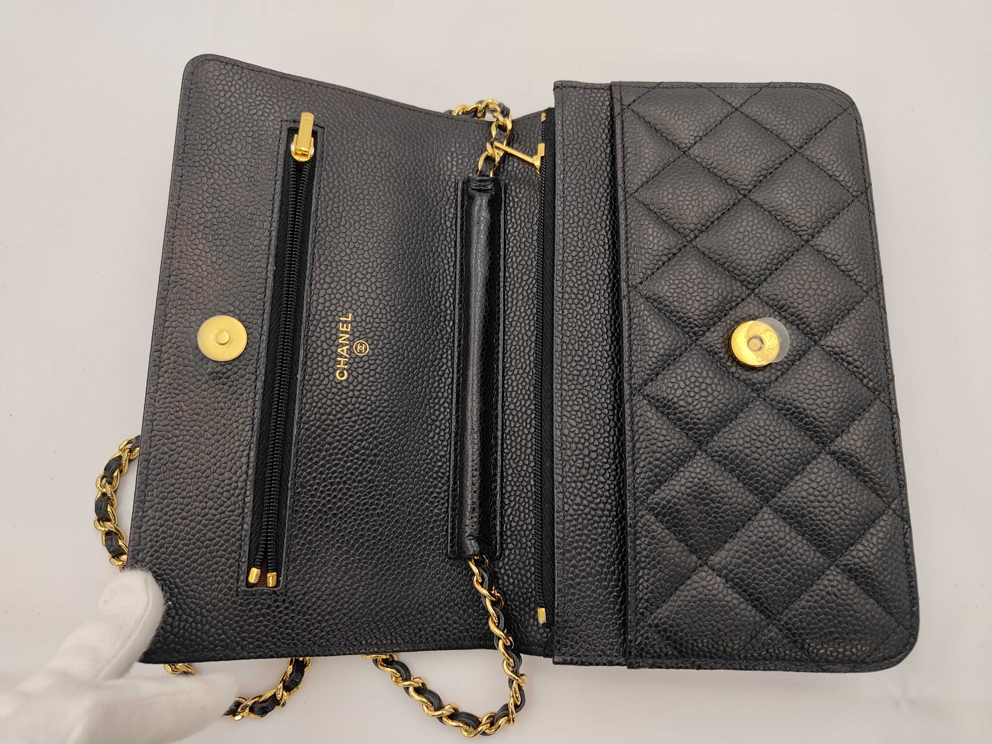 Chain Wallet Caviar Black GP Shoulder Bag — view 13