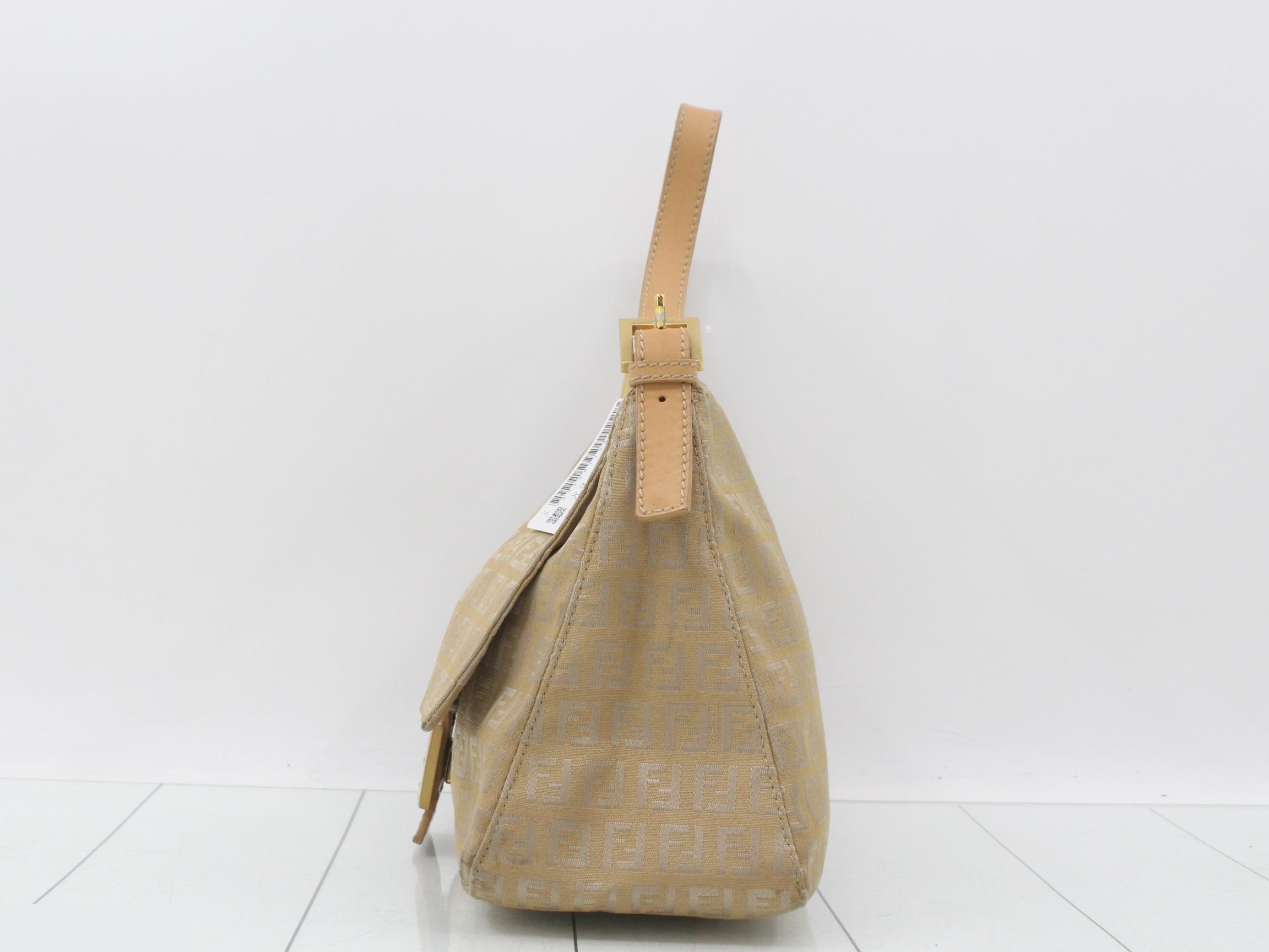 Mamma Baguette Zucchino One-Shoulder Bag (Beige) — view 3