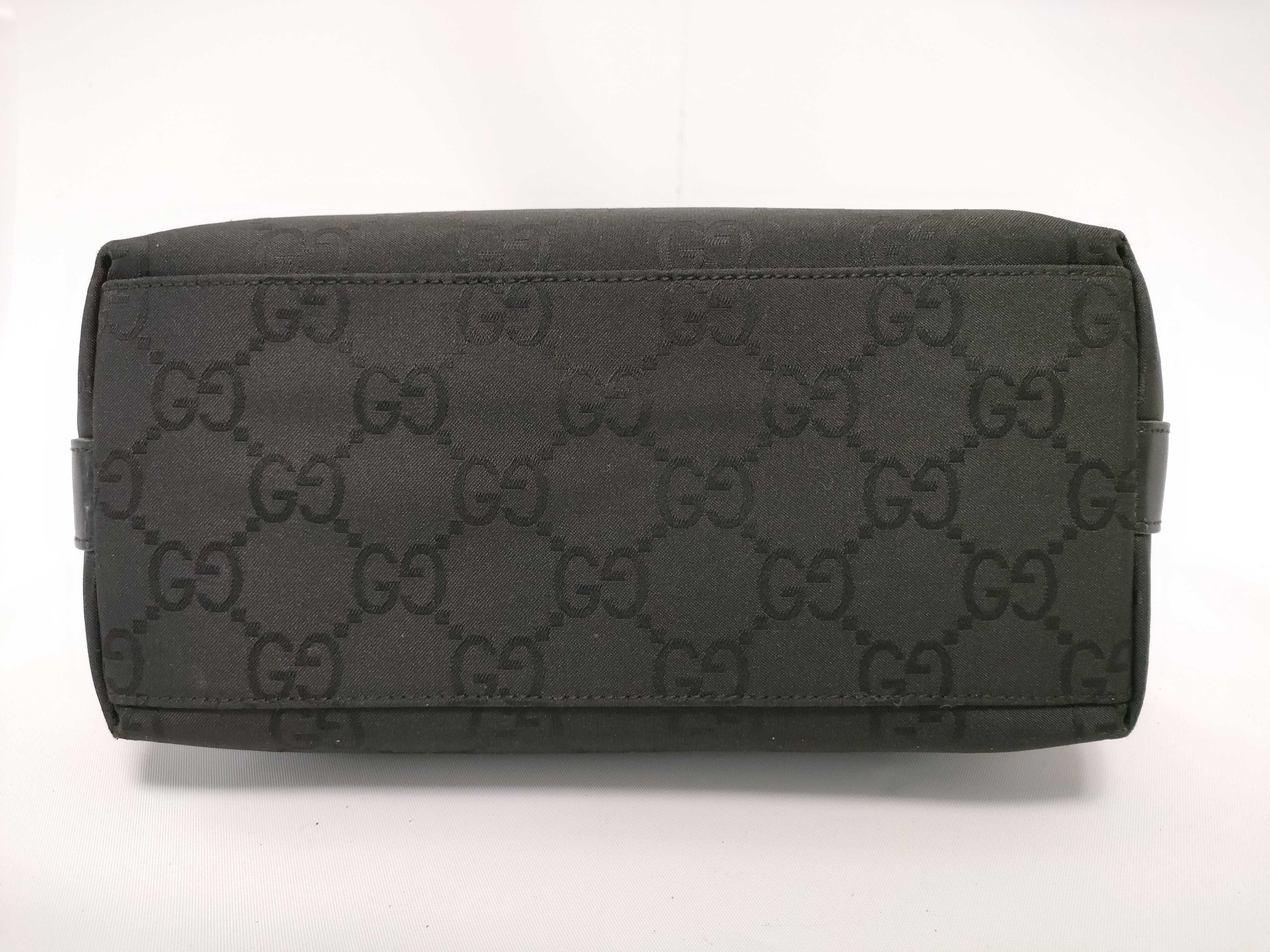 GG Supreme Handbag, One-Shoulder Bag — view 3