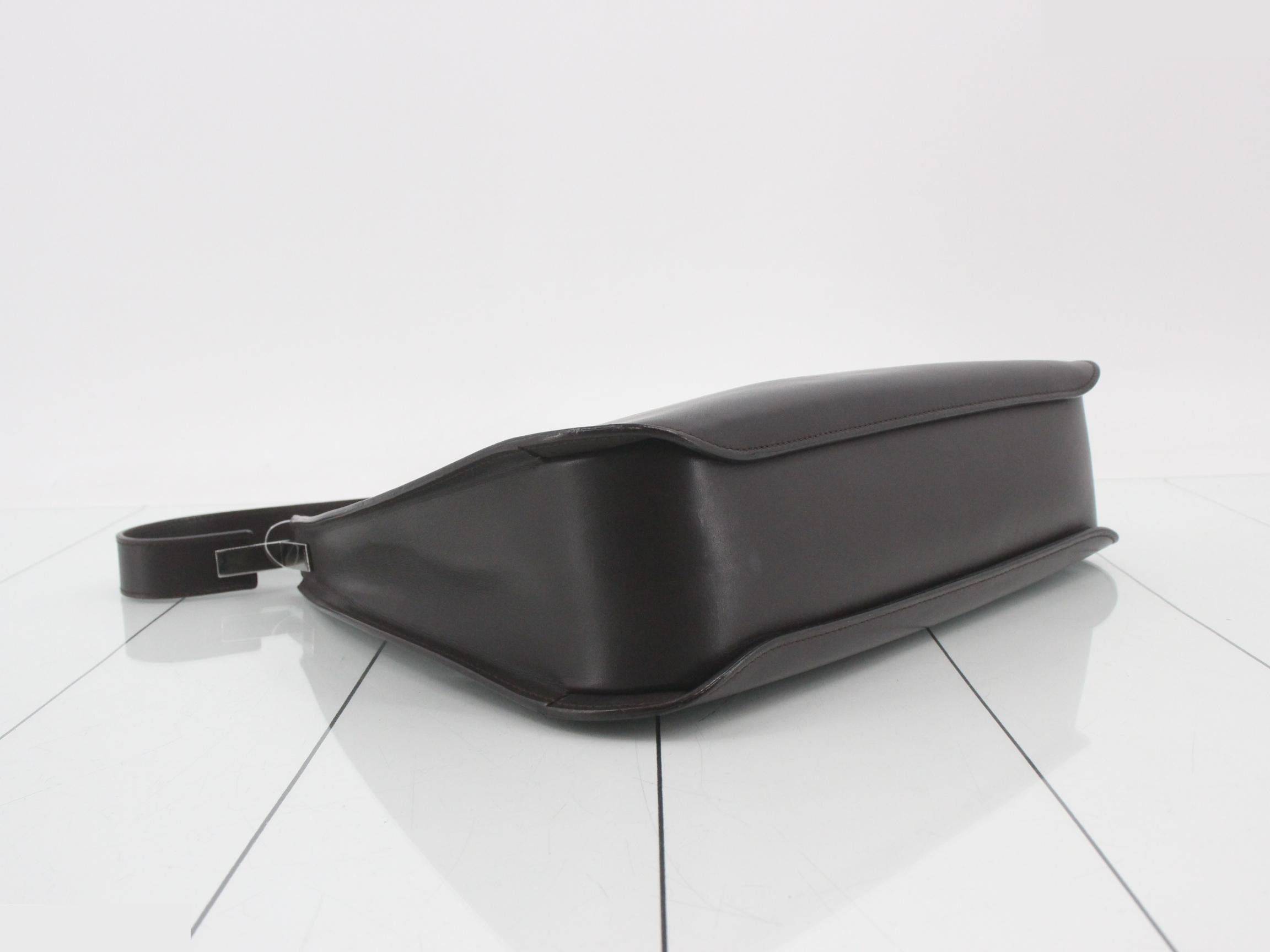 Leather one-shoulder bag — view 5