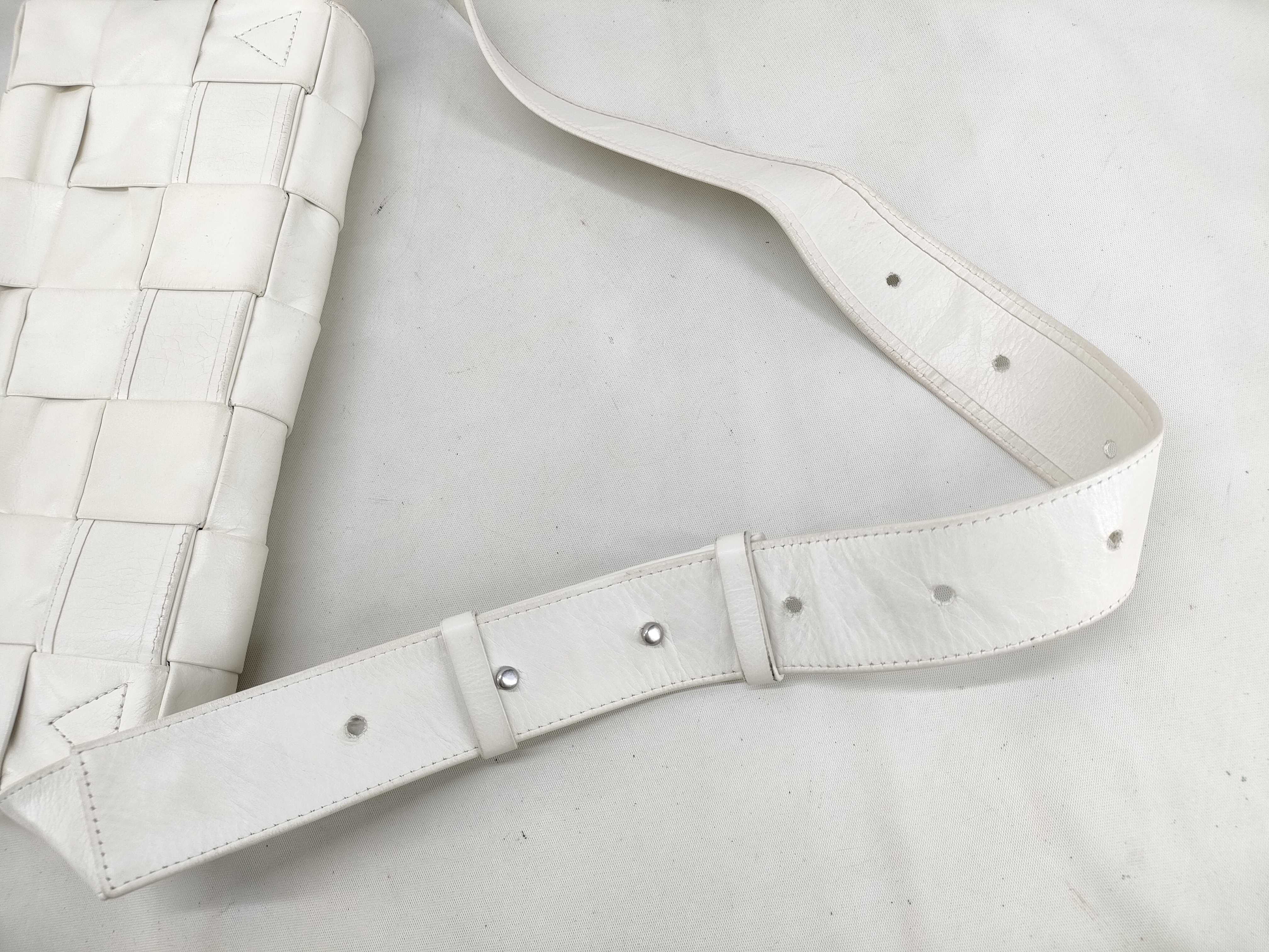Intrecciato Cassette Belt Bag Shoulder Bag — view 4