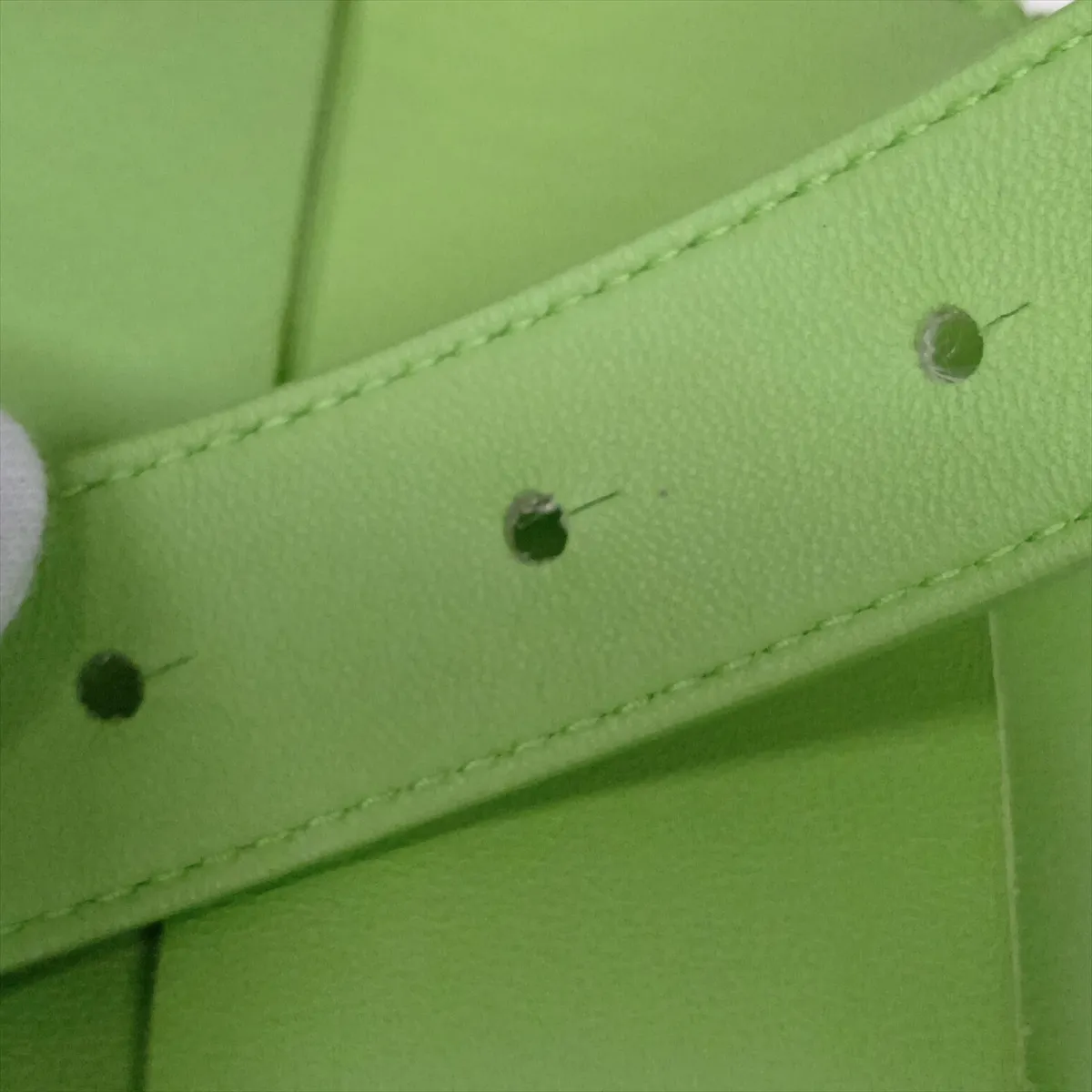 Maxi Intrecciato Cassette Leather Body Bag, Green — view 11