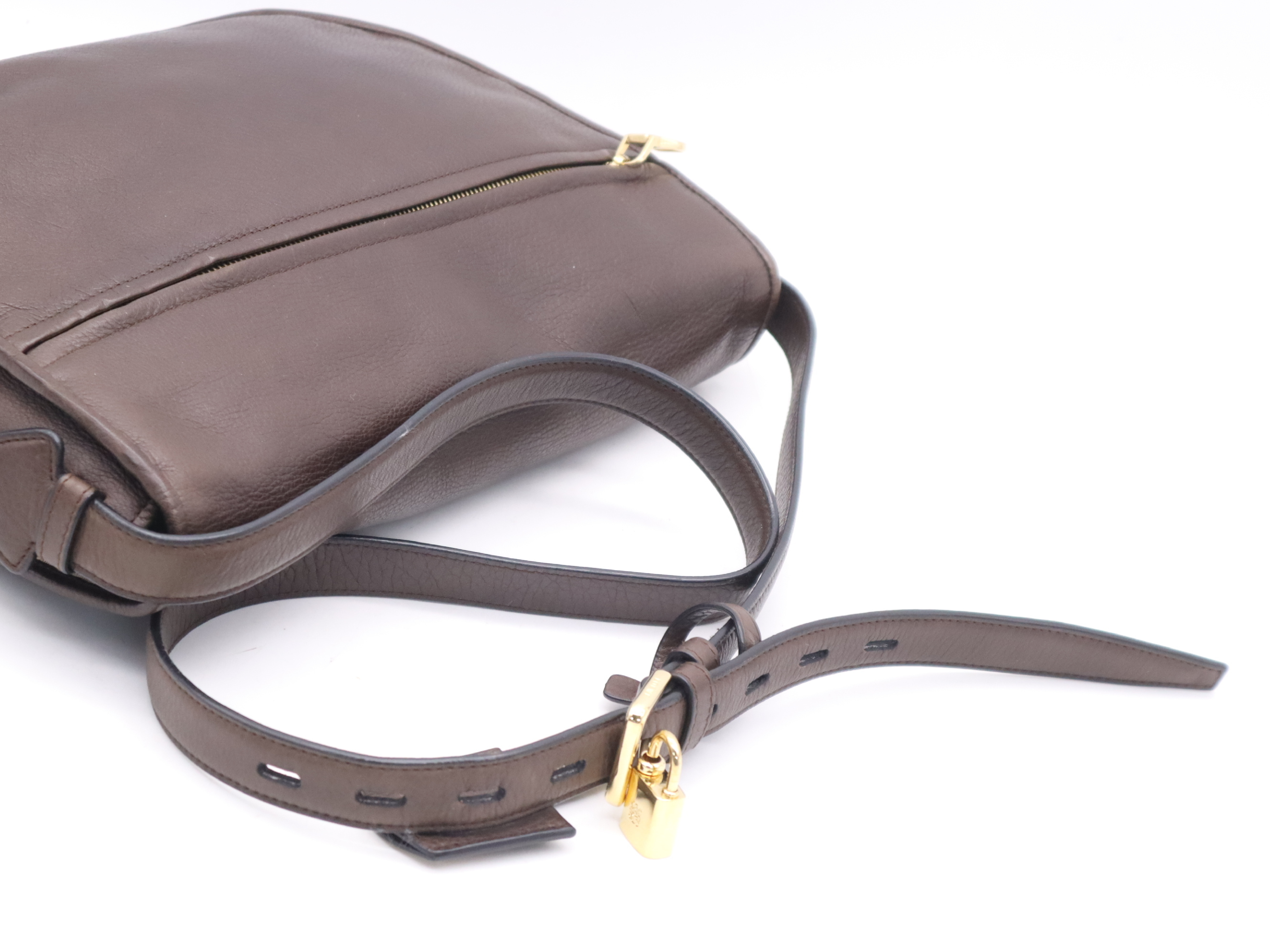Leather Heritage Shoulder Bag, Brown, Gold Hardware, with Padlock, 2 Keys, and Clochette. — view 6