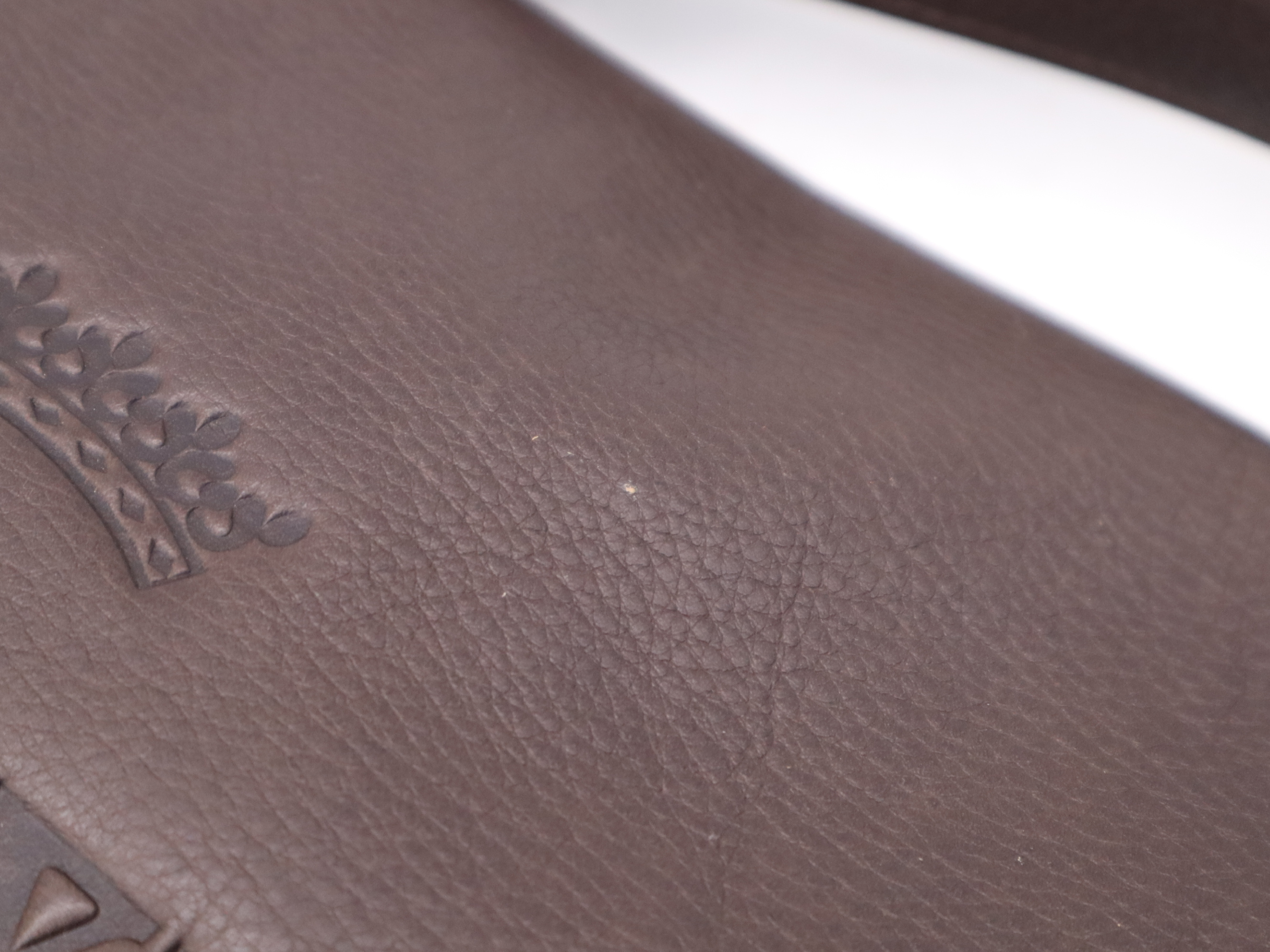 Leather Heritage Shoulder Bag, Brown, Gold Hardware, with Padlock, 2 Keys, and Clochette. — view 9