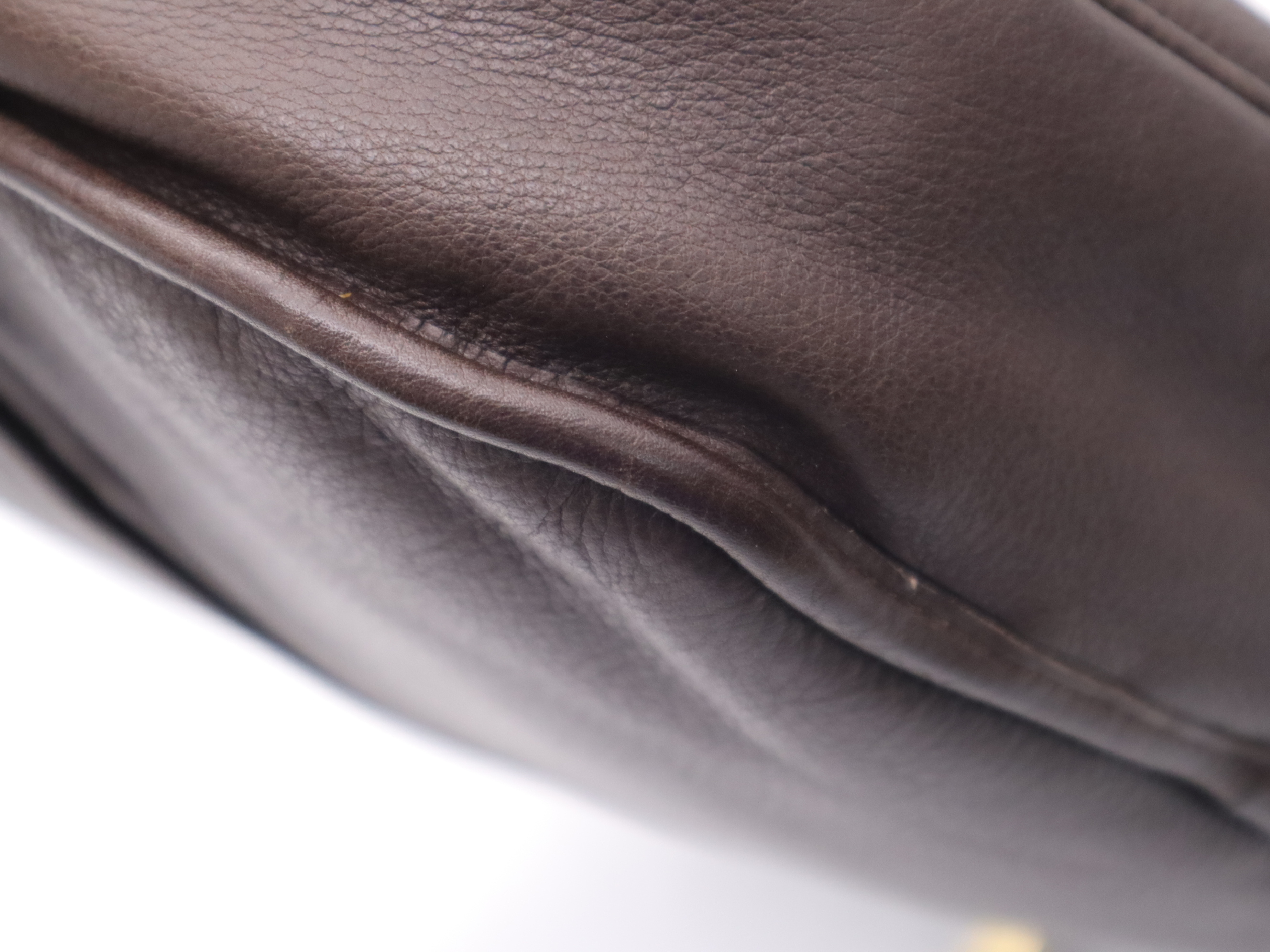 Leather Heritage Shoulder Bag, Brown, Gold Hardware, with Padlock, 2 Keys, and Clochette. — view 10