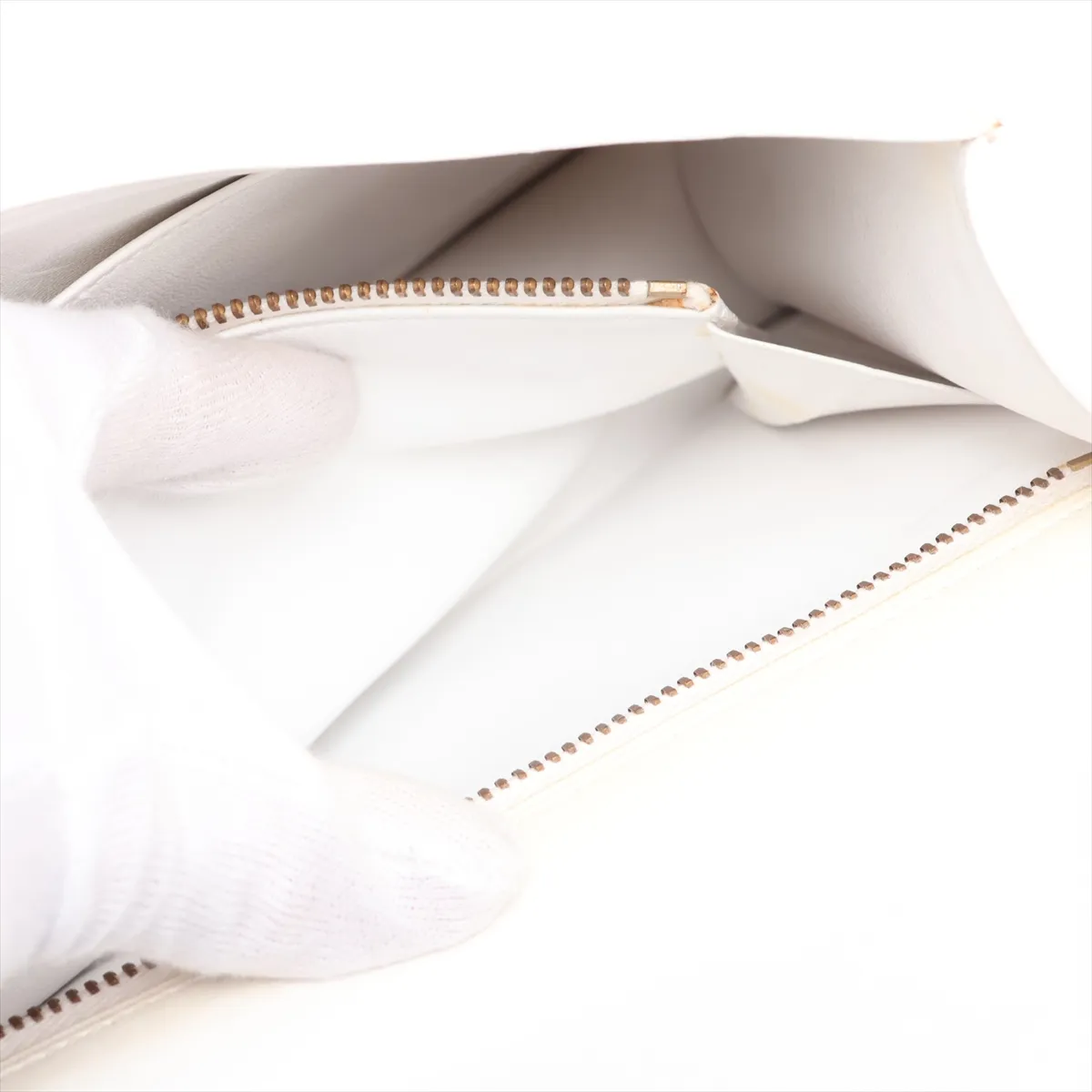 Constance 24 Miroir Veau Gulliver White Gold Hardware S: 1989 — view 8