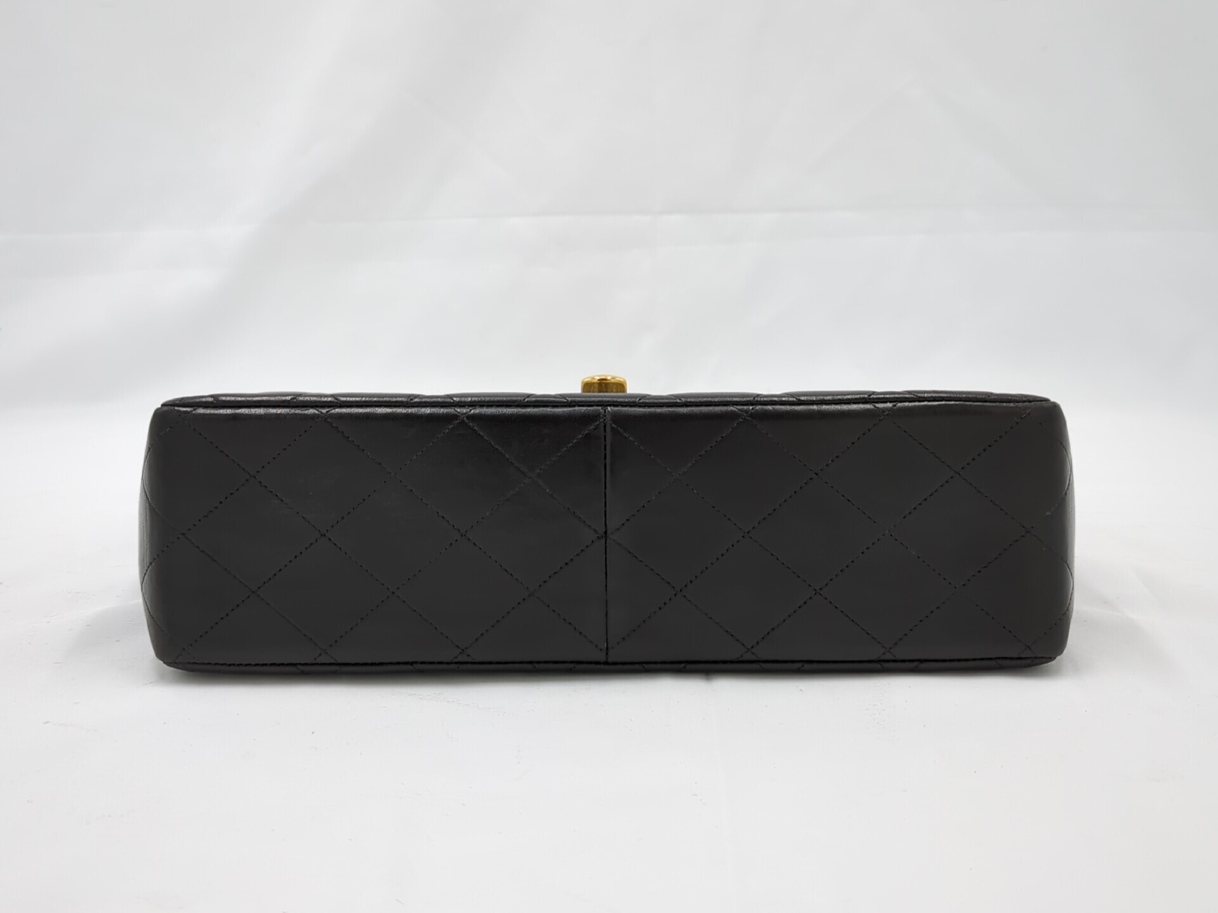 Lambskin Large Matelassé 30 Black with Gold Hardware, Series 4 Shoulder Bag — view 5
