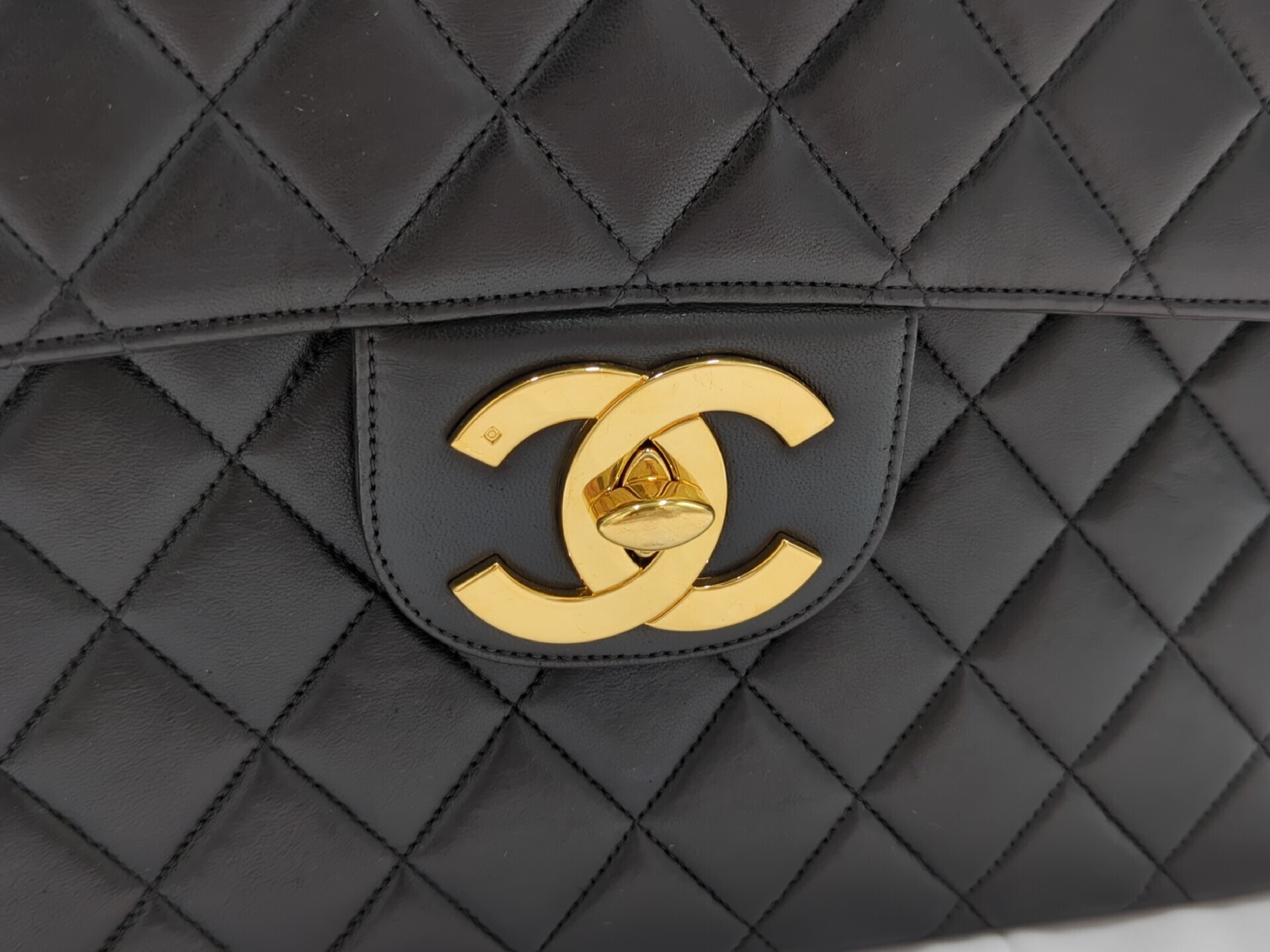 Lambskin Large Matelassé 30 Black with Gold Hardware, Series 4 Shoulder Bag — view 9