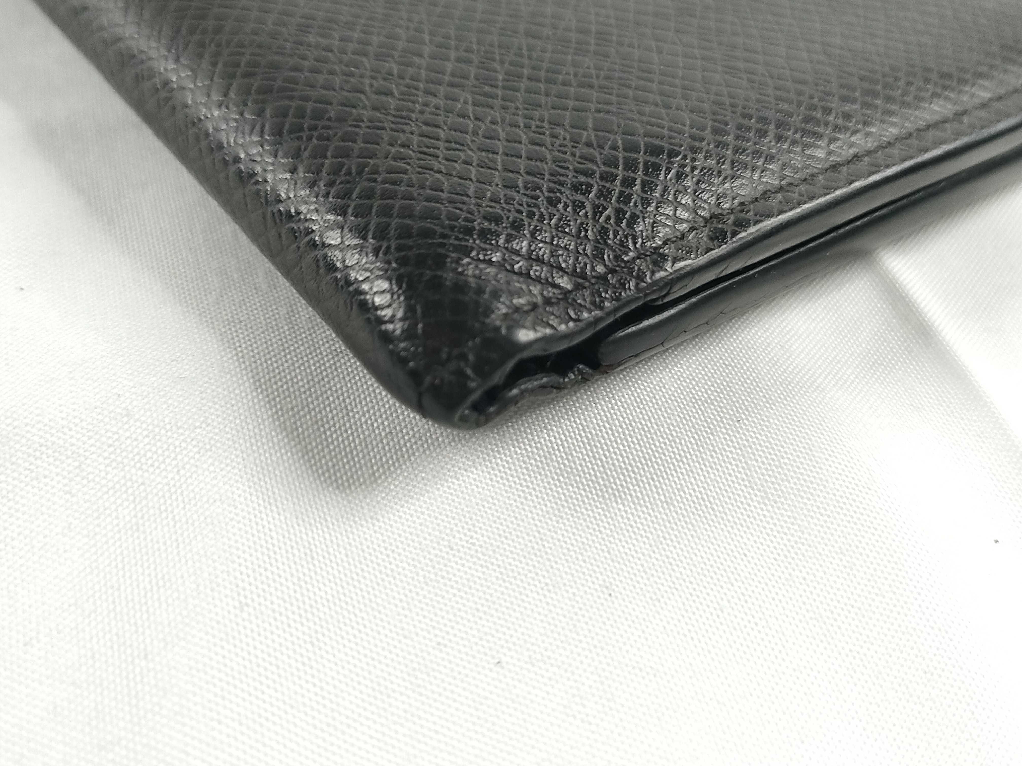 Taiga Louis Vuitton Taiga Multiple Billfold — view 3