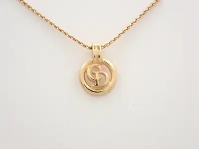 Gold necklace, chain approximately 43cm