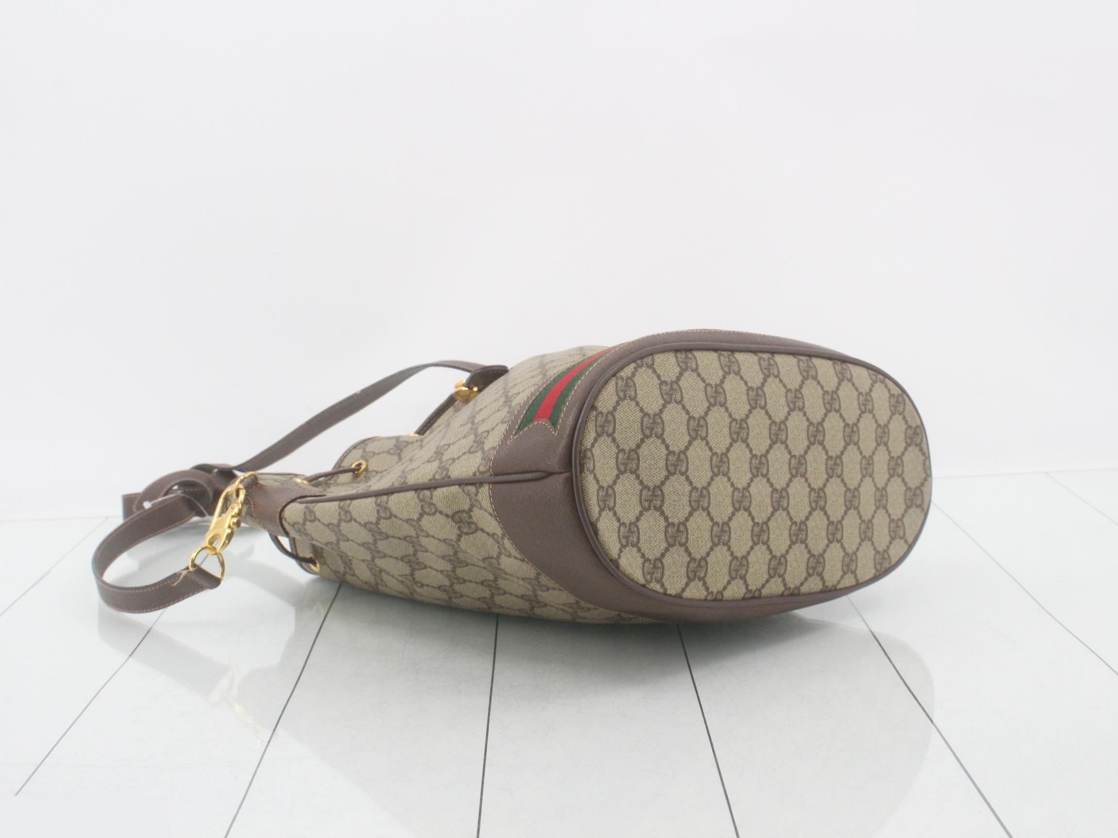 GG Supreme Shoulder Bag — view 5