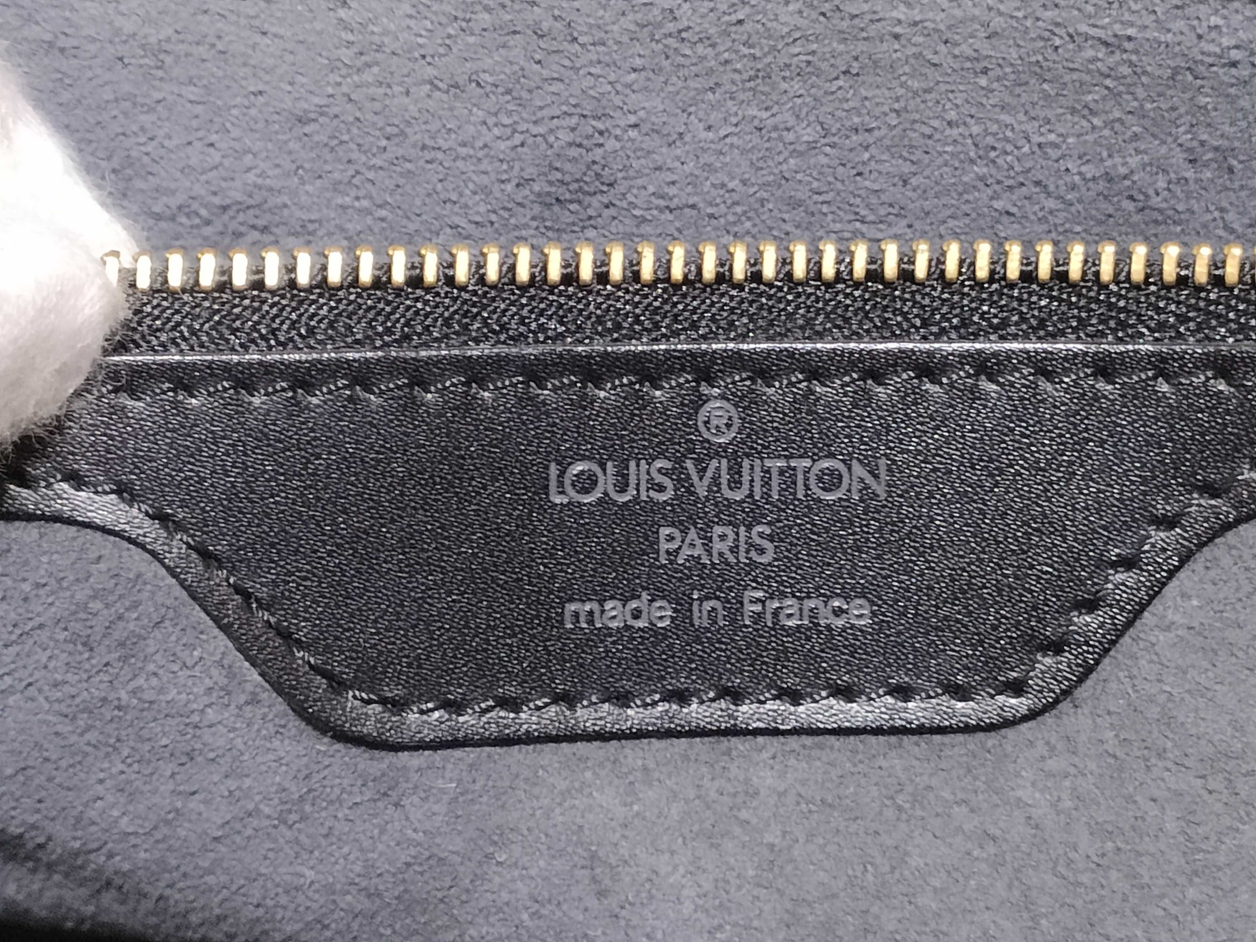 Epi LV Epi M52262 Saint Jacques Shopping Tote Bag — view 11