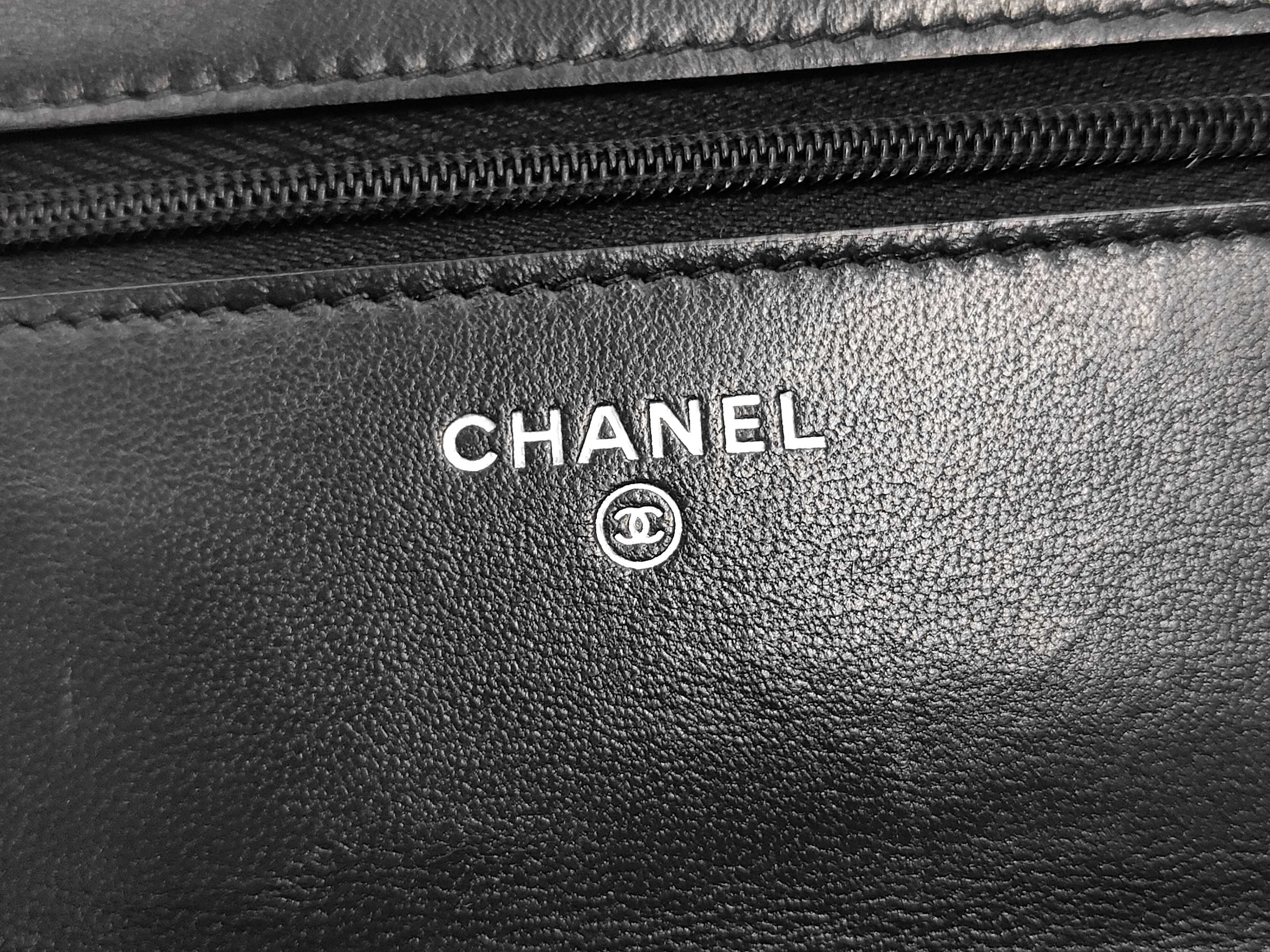 Matelassé Chain Wallet Shoulder Bag — view 8