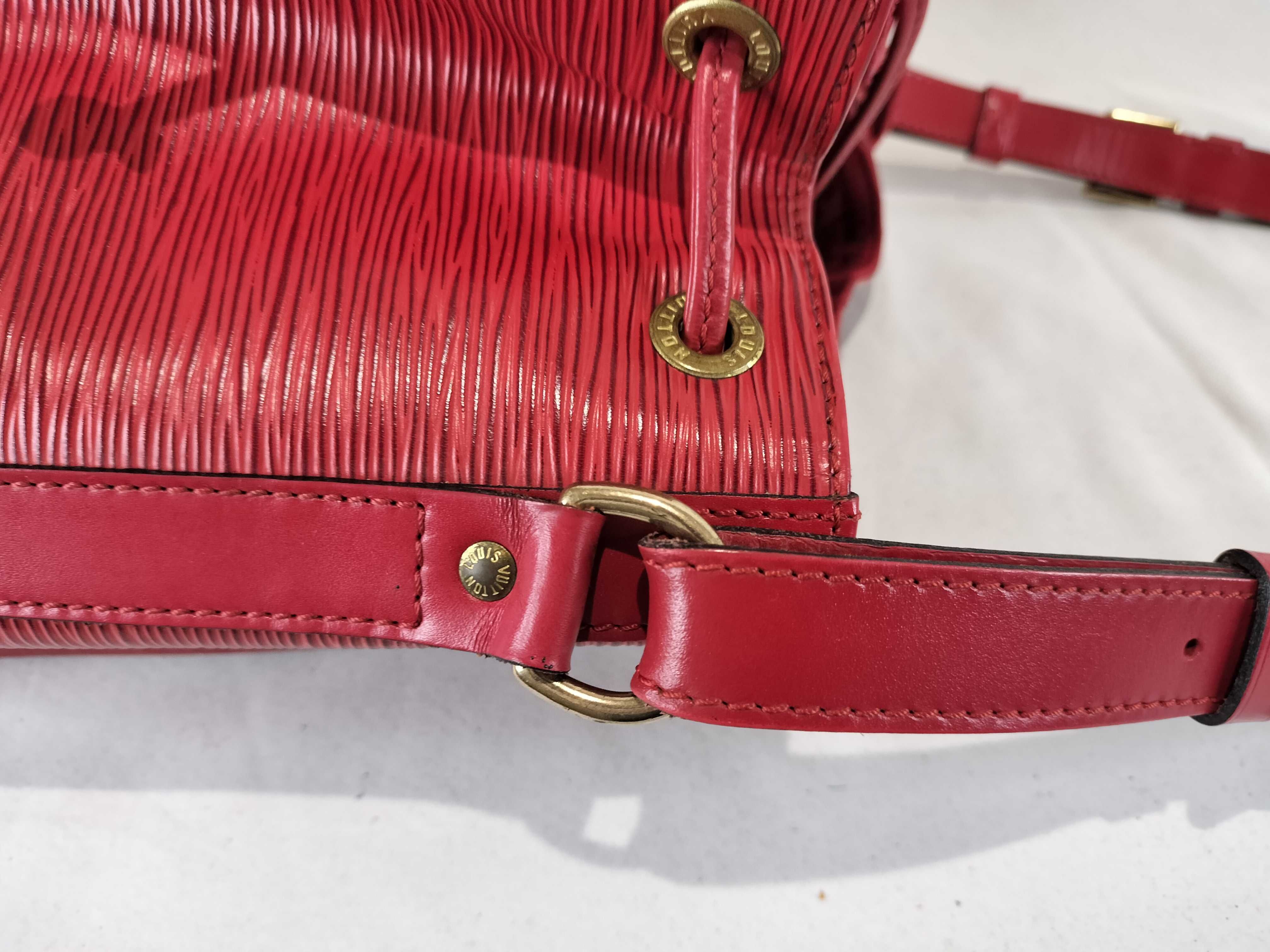 Epi Noé Shoulder Bag — view 5
