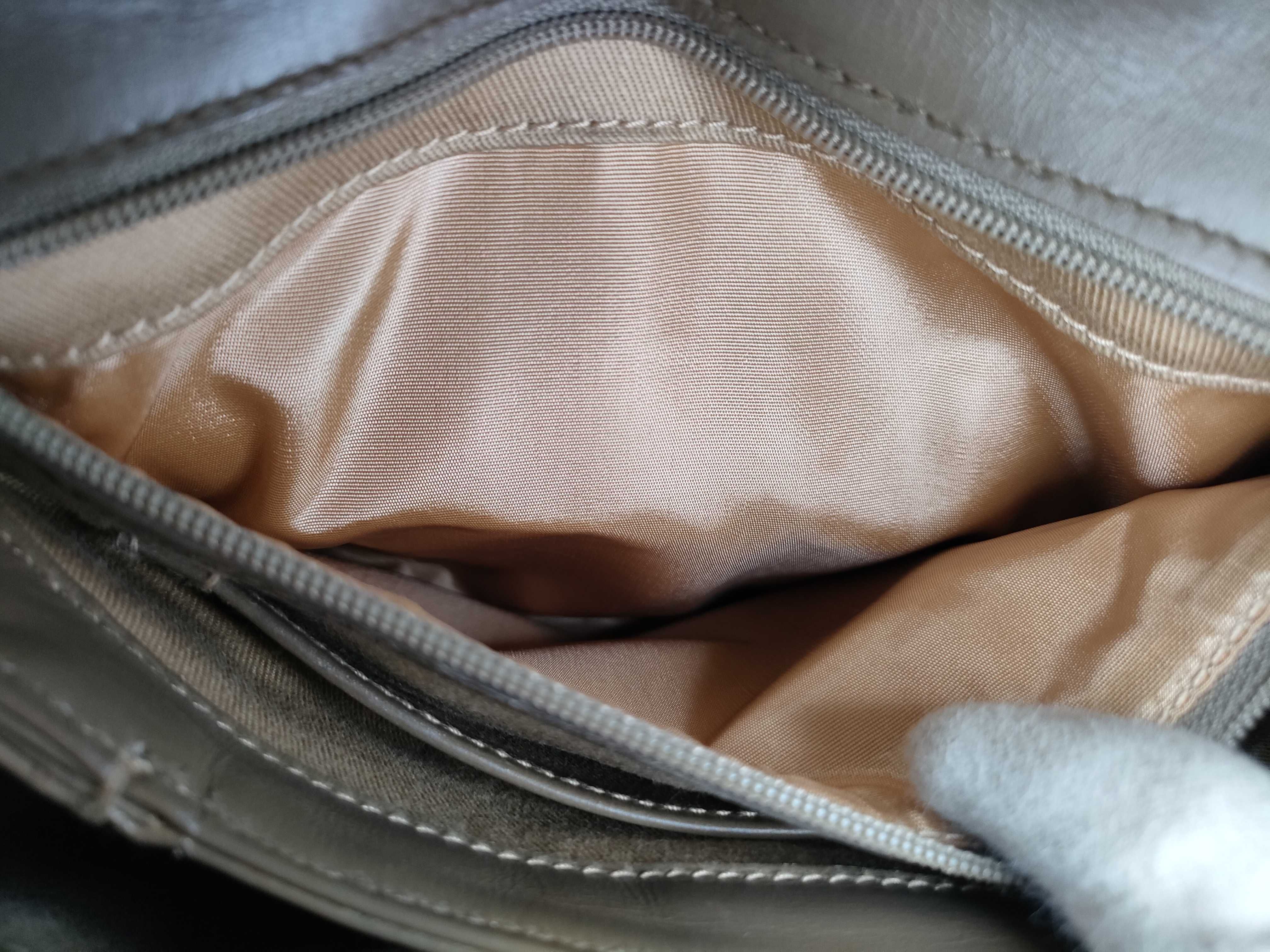 Handbag / Leather Handbag — view 12