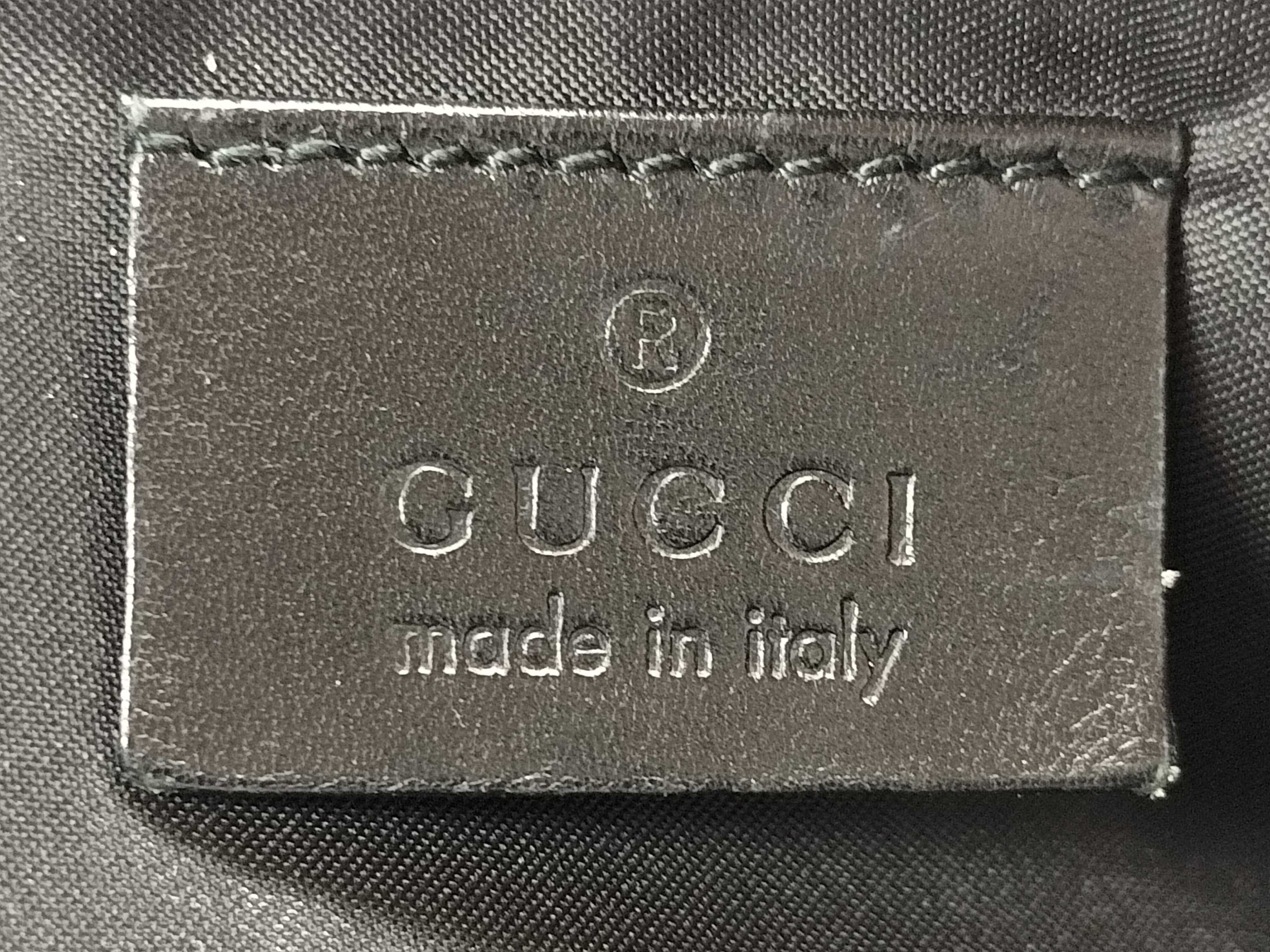 GG Canvas Pouch — view 11