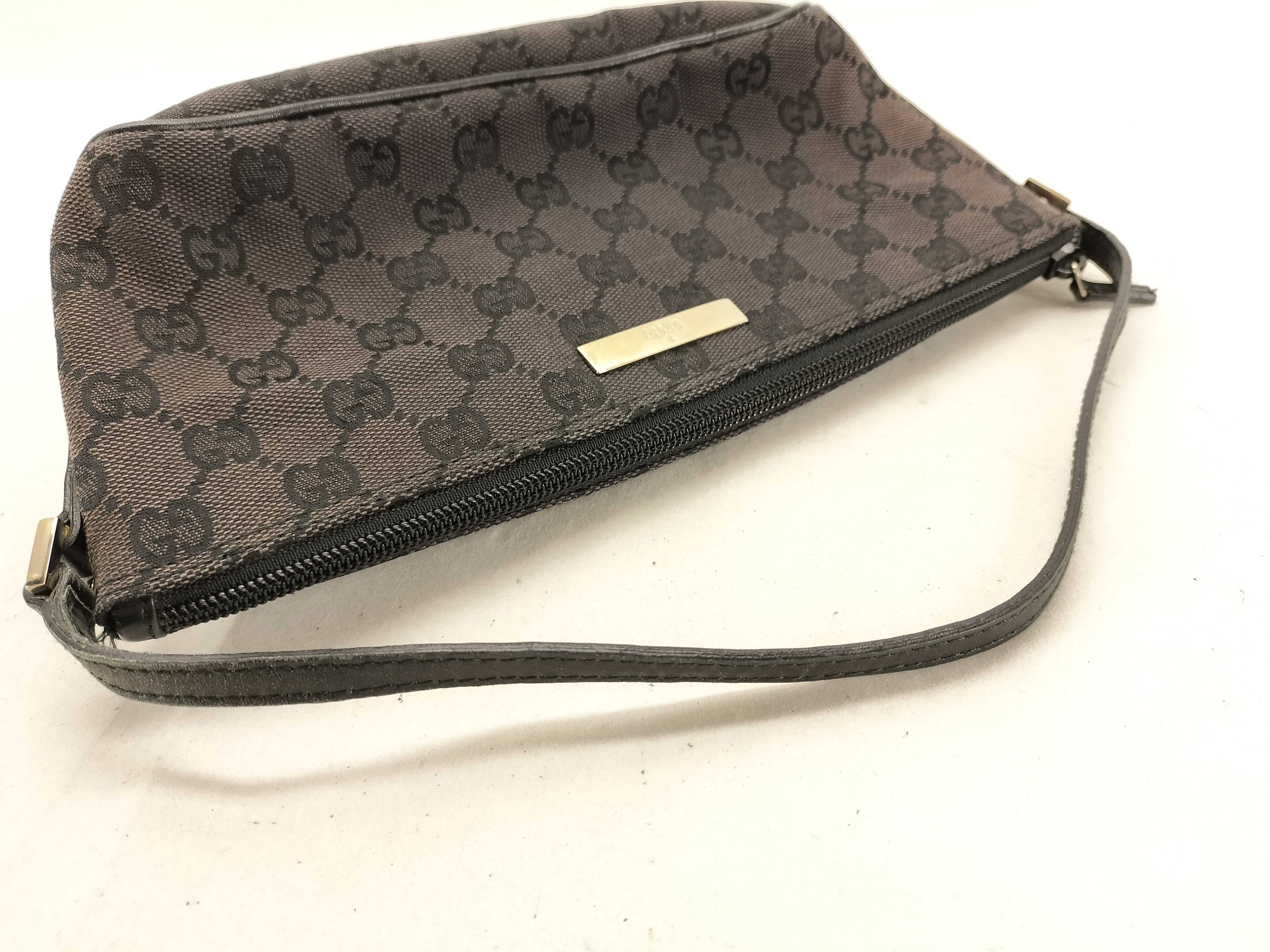 GG Canvas Pouch — view 3