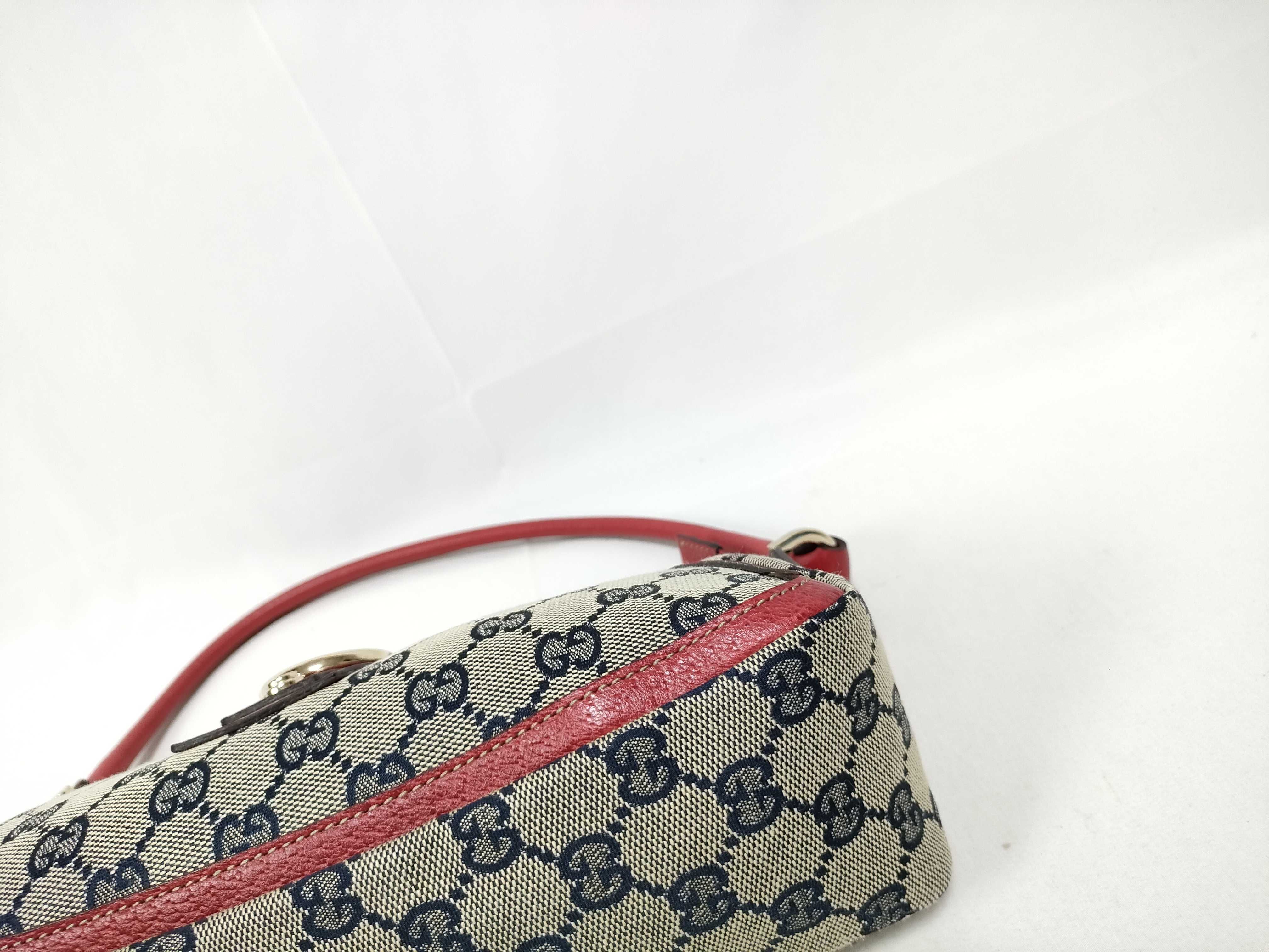 GG Canvas Abbey Handbag Accessory Pouch — view 4