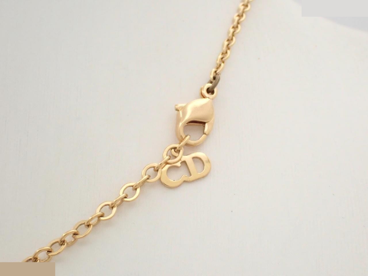 Gold chain, approximately 42 cm — view 2