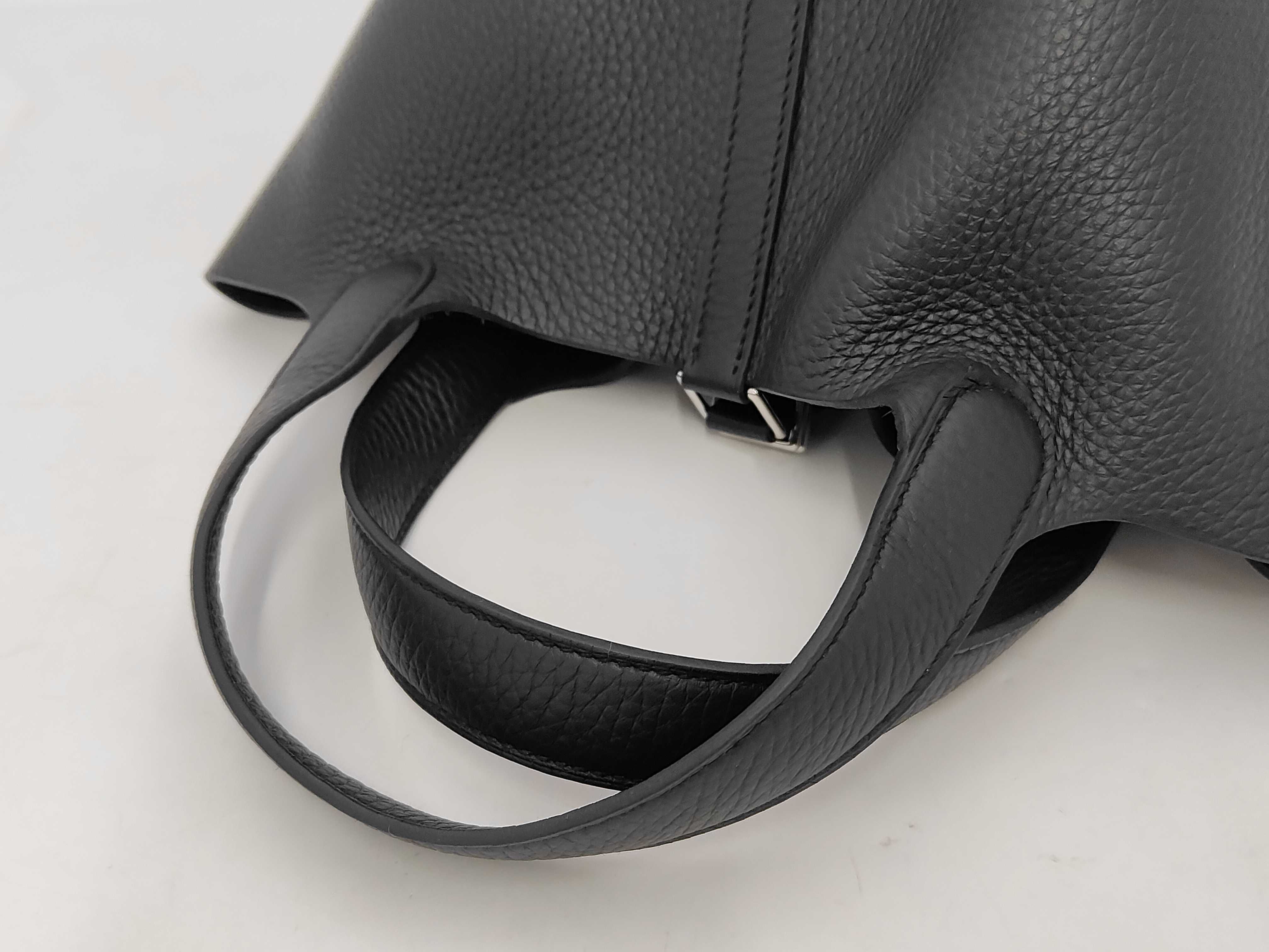 Picotin Lock 18 Black Taurillon Clemence Leather Silver Hardware G Stamp Handbag — view 3