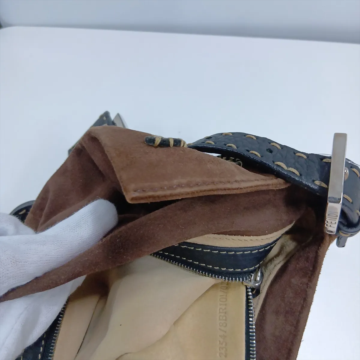 [Individually packaged] Fendi Selleria Mamma Bucket 8BR101 Suede x Leather Shoulder Bag Brown — view 10