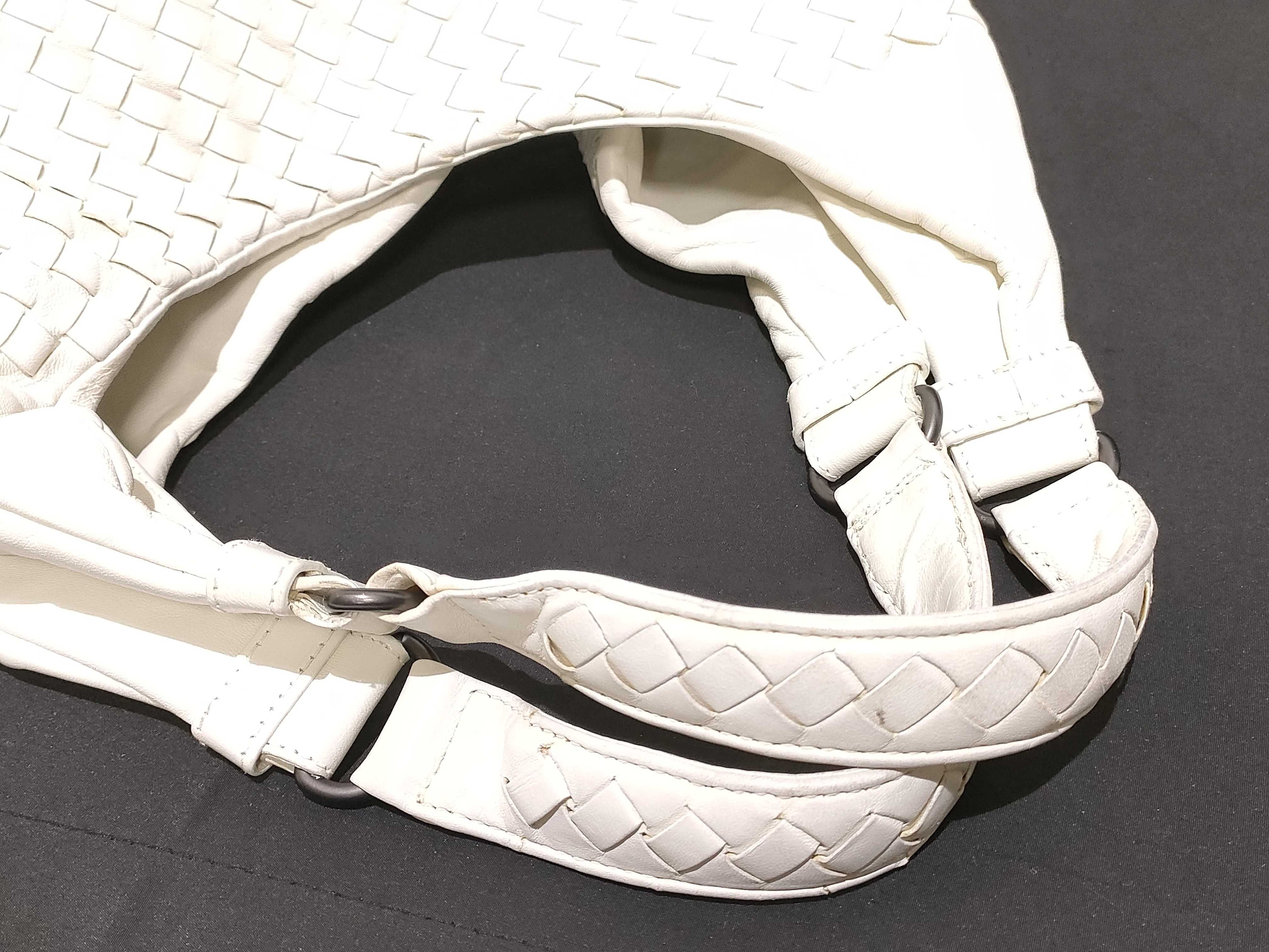 Intrecciato ID- Intrecciato Campana Cow Skin Shoulder bag White 125787 #B000 Shoulder bag — view 3