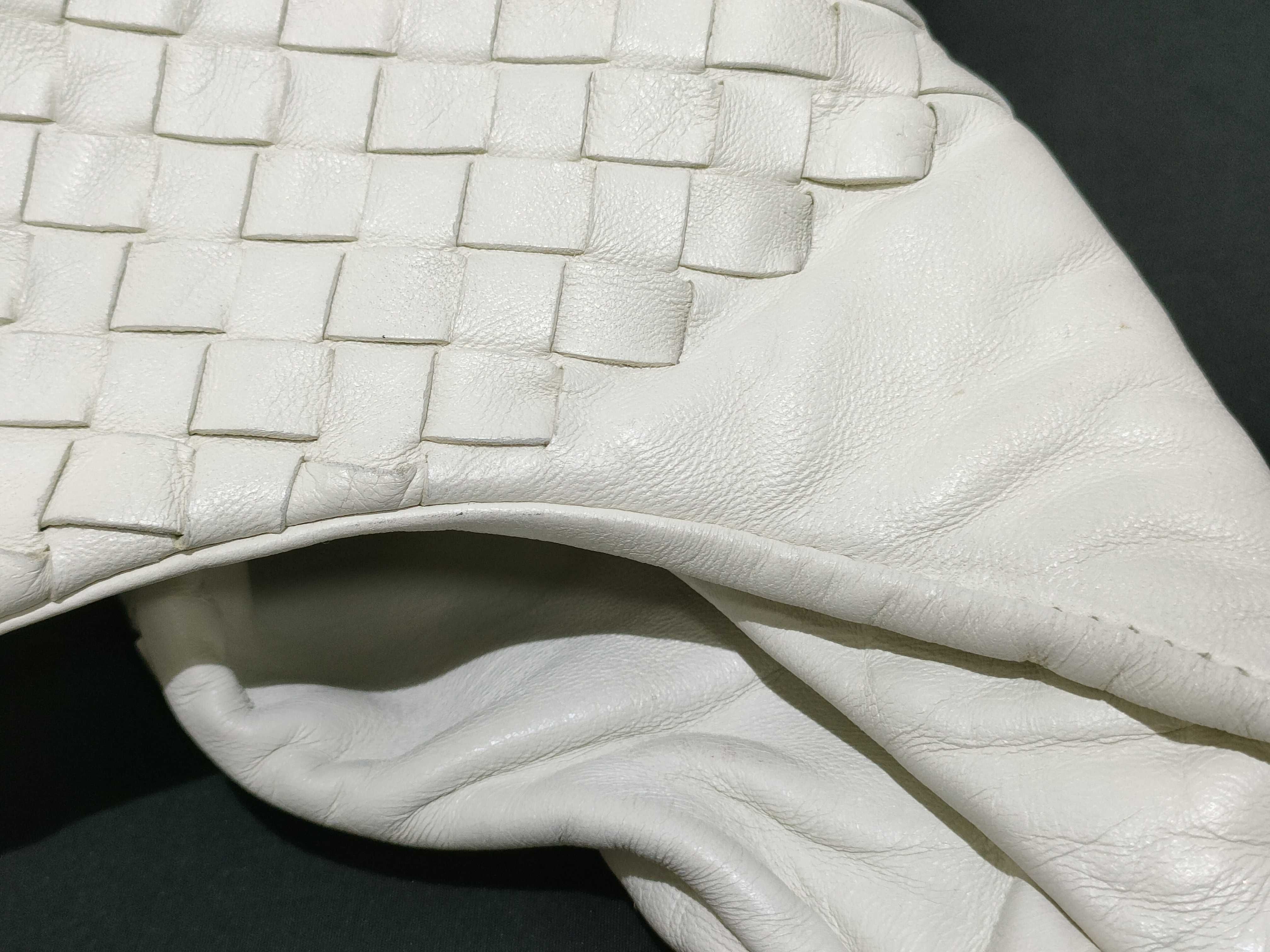 Intrecciato ID- Intrecciato Campana Cow Skin Shoulder bag White 125787 #B000 Shoulder bag — view 5