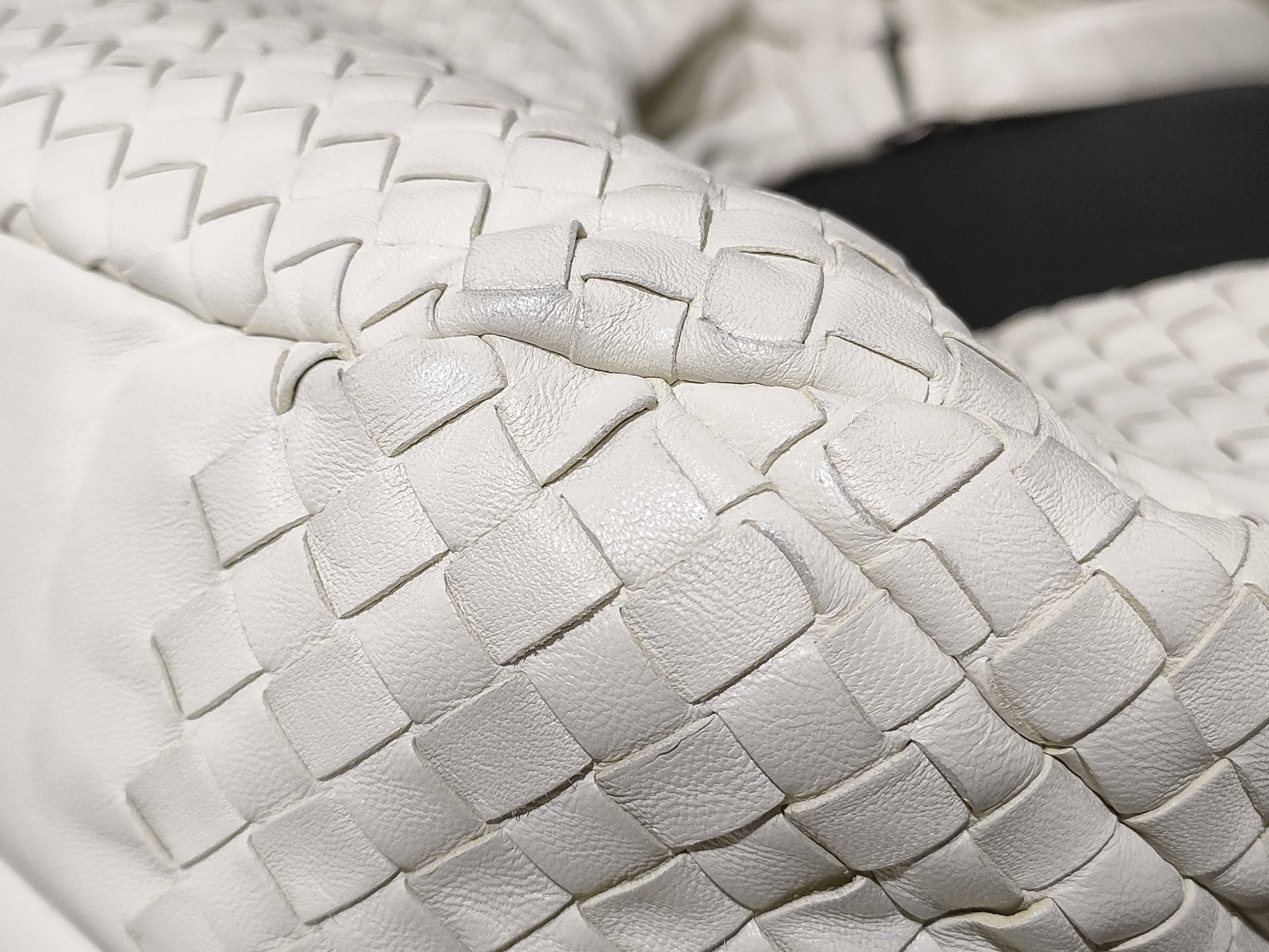 Intrecciato ID- Intrecciato Campana Cow Skin Shoulder bag White 125787 #B000 Shoulder bag — view 6