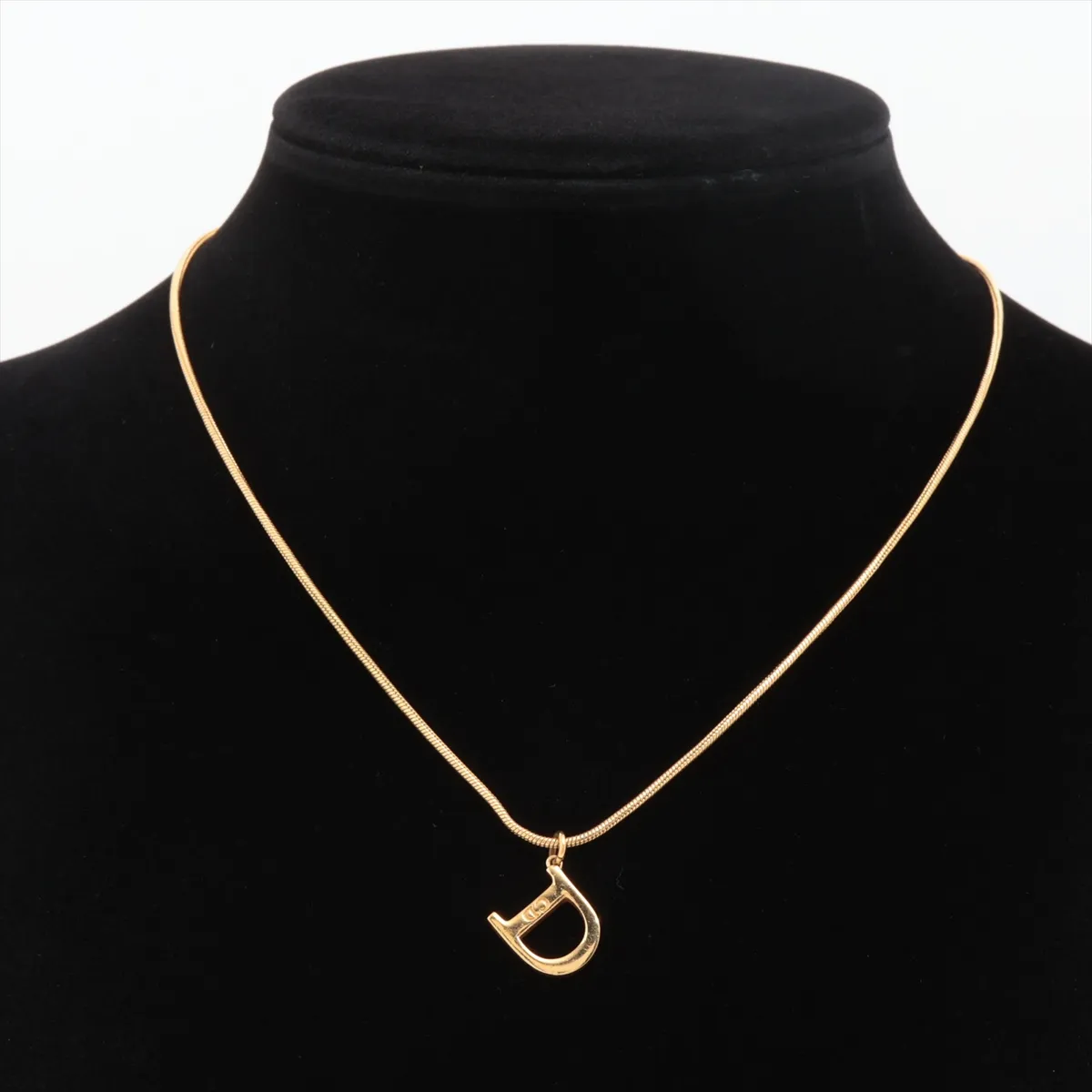D-logo necklace, GP gold. Shows — view 5