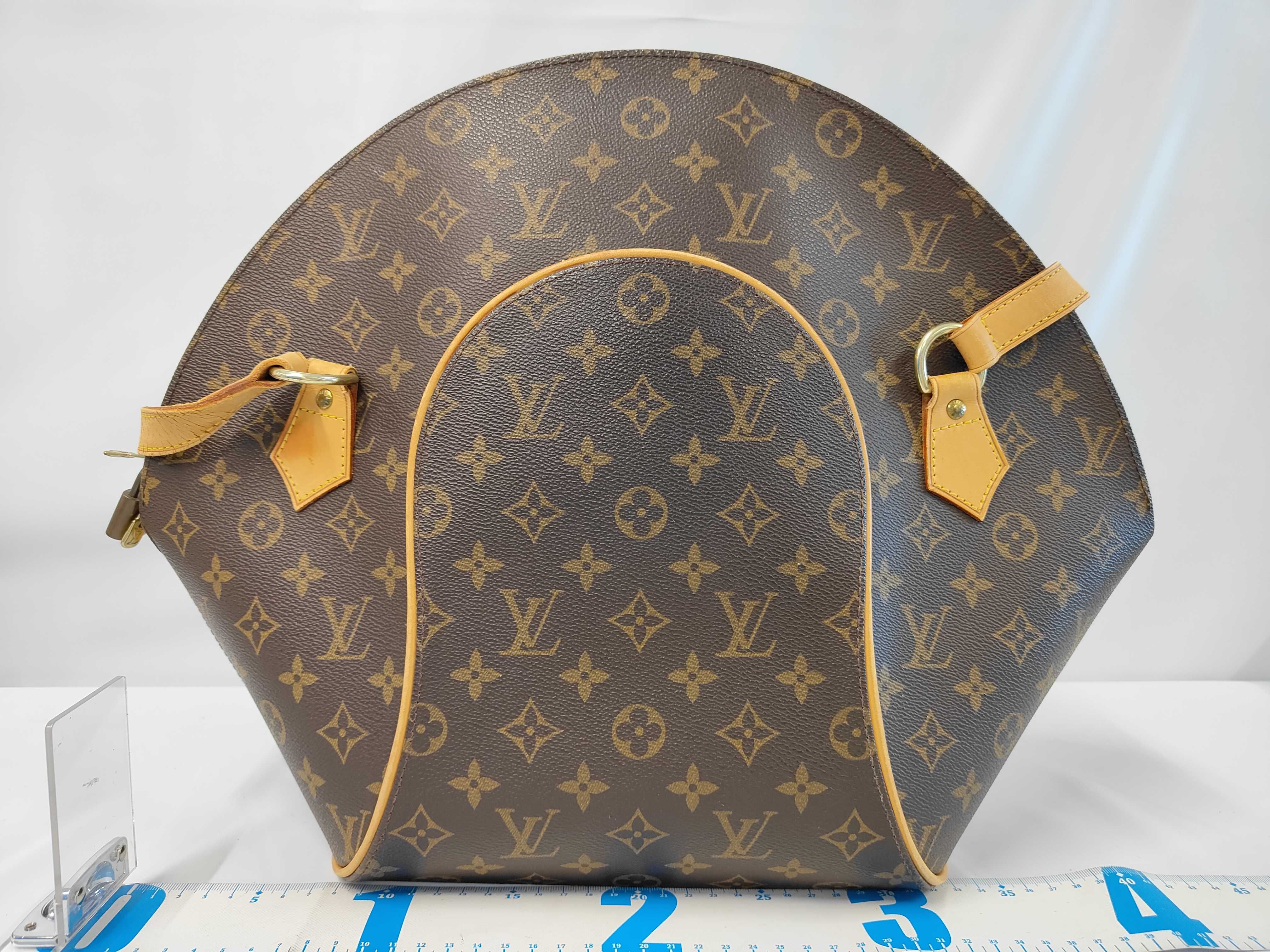 Ellipse Shopping Monogram Shoulder Bag Tote Bag — view 2