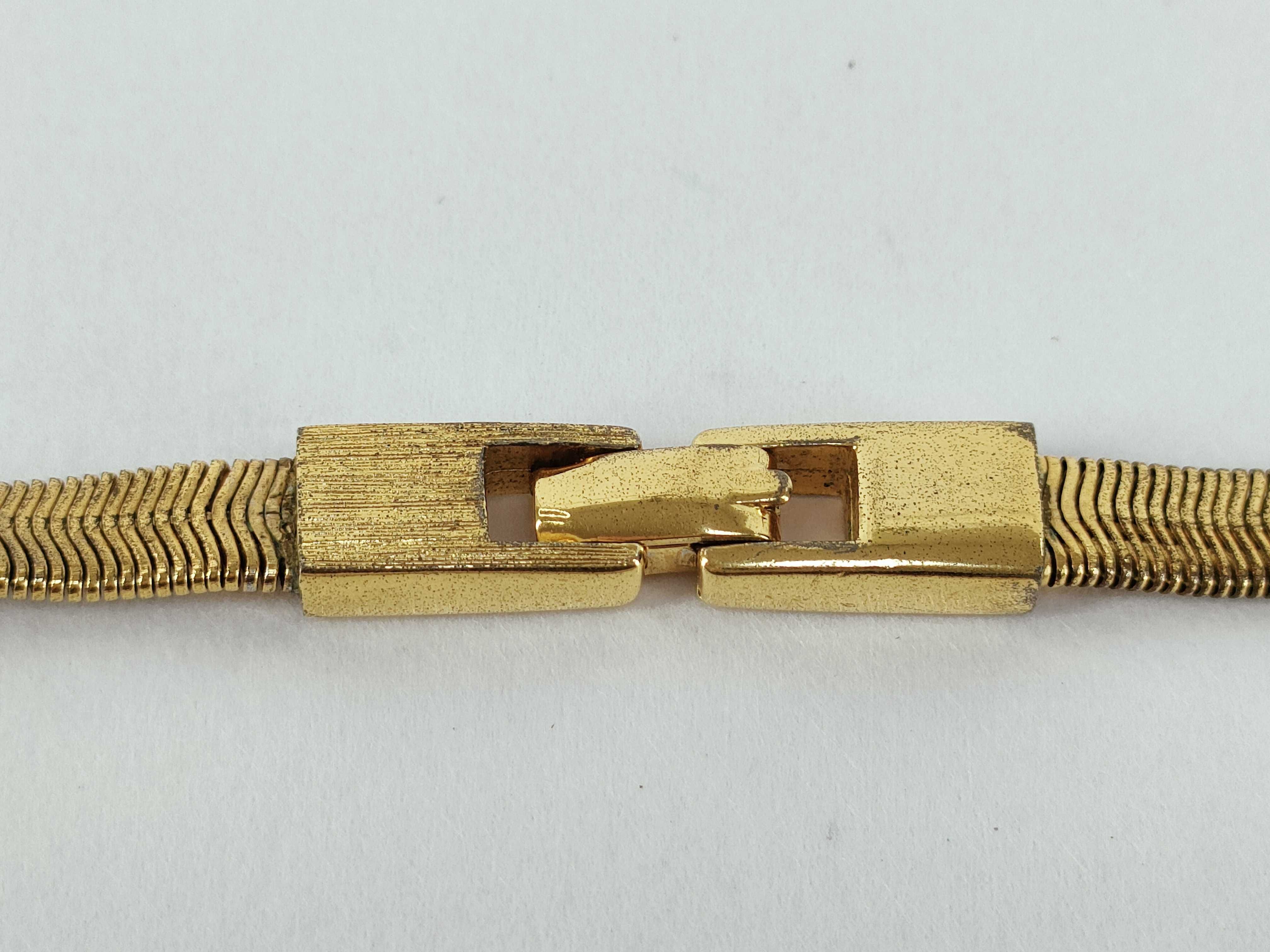 Necklace — view 3