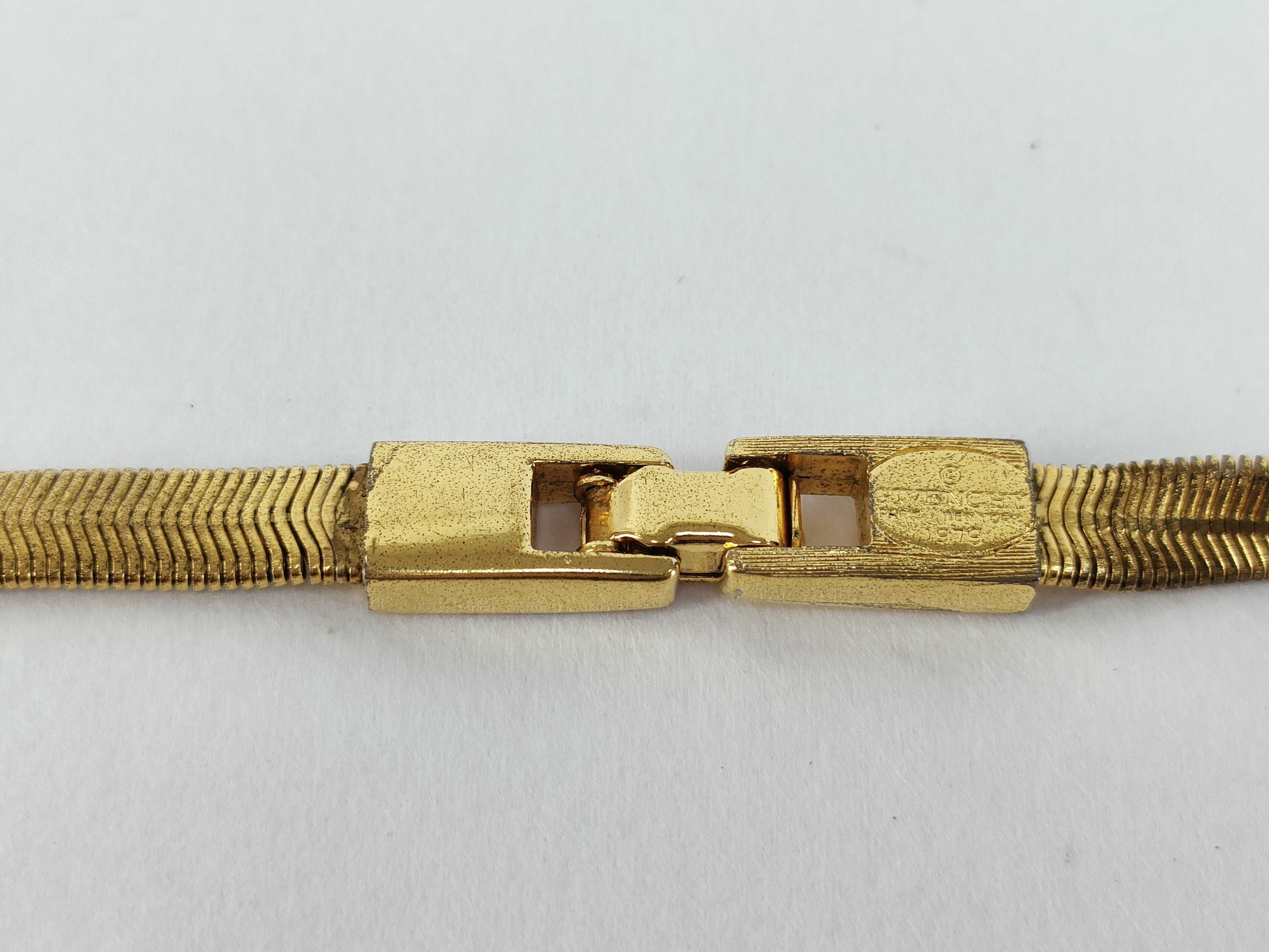Necklace — view 4