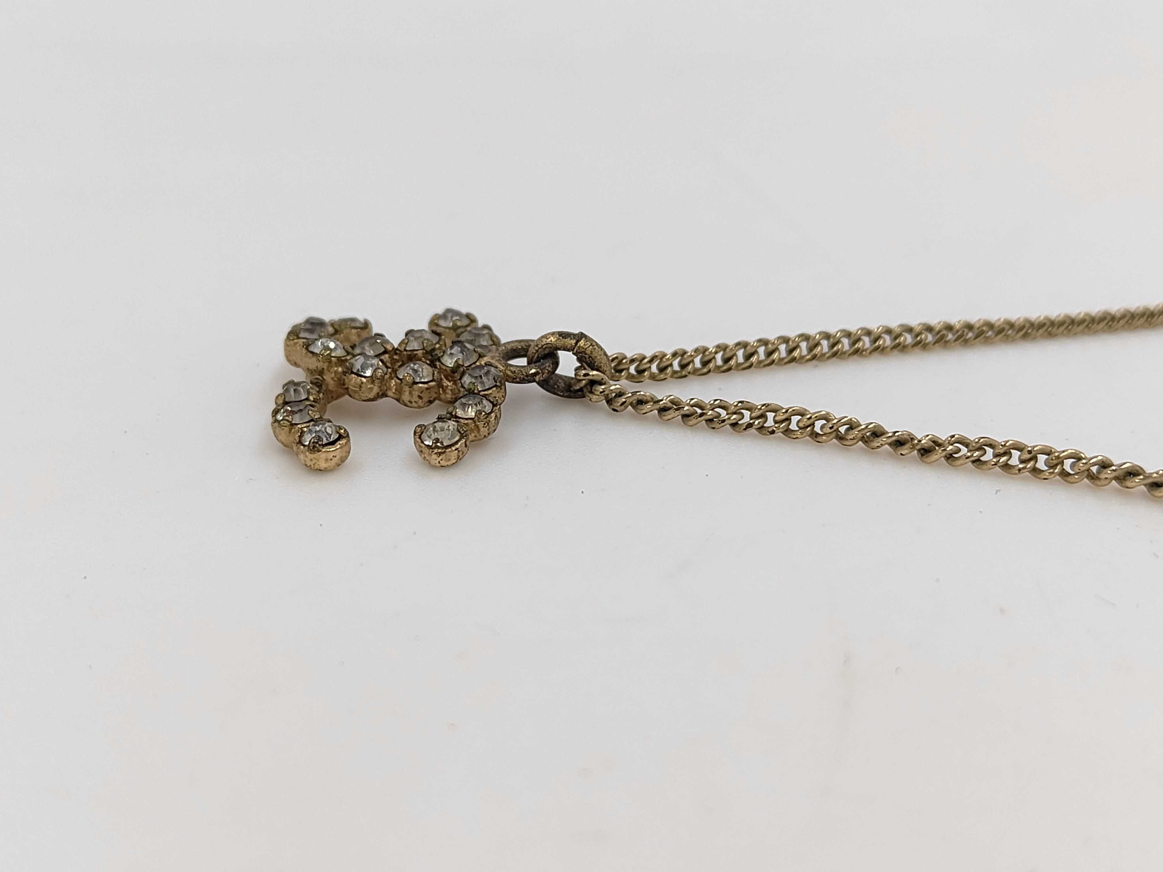 necklace — view 3