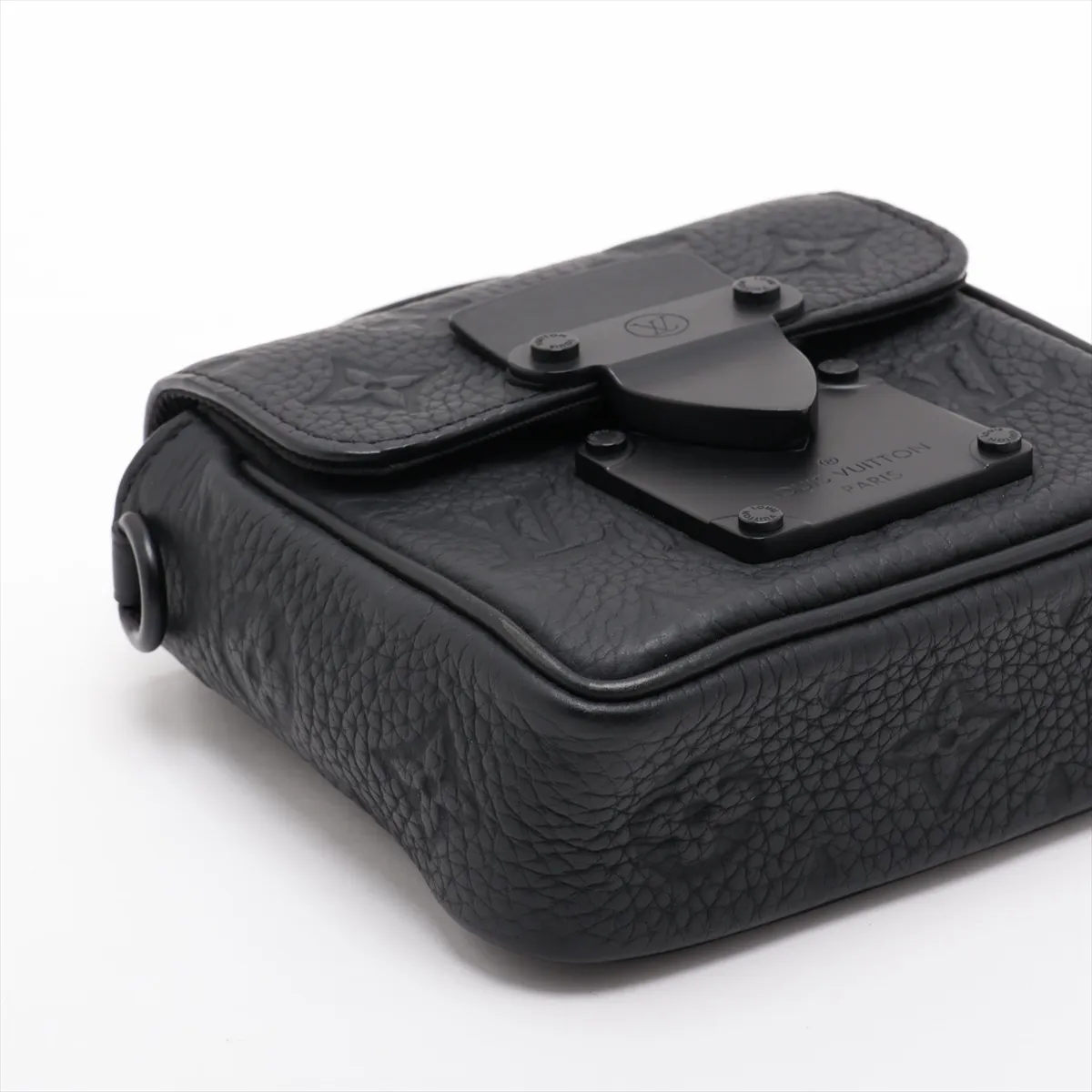 Taurillon Monogram Pico S-Lock M83148 Black — view 4